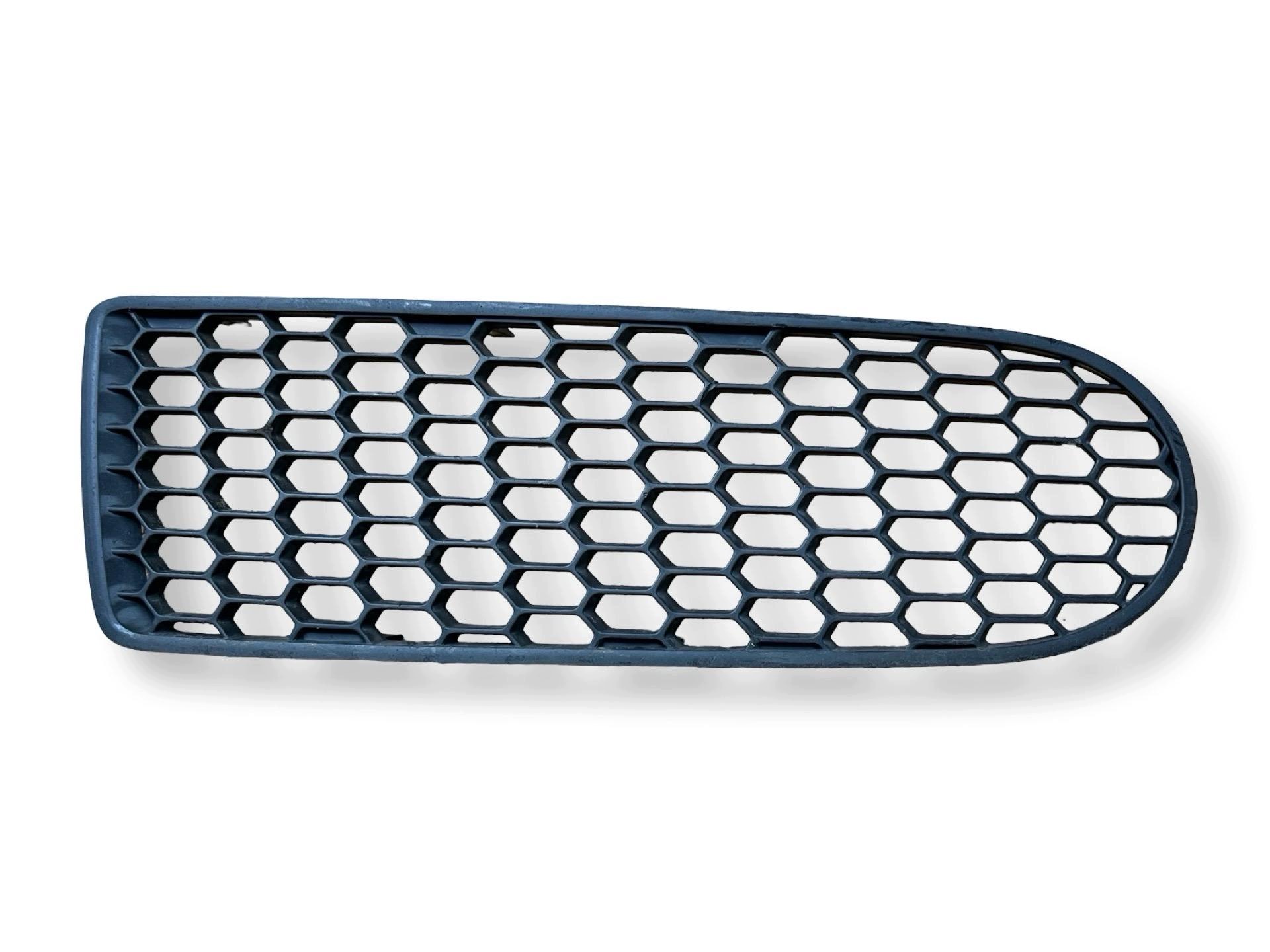 side grid of a bumper right side Volkswagen Beetle A4 facelift 2007