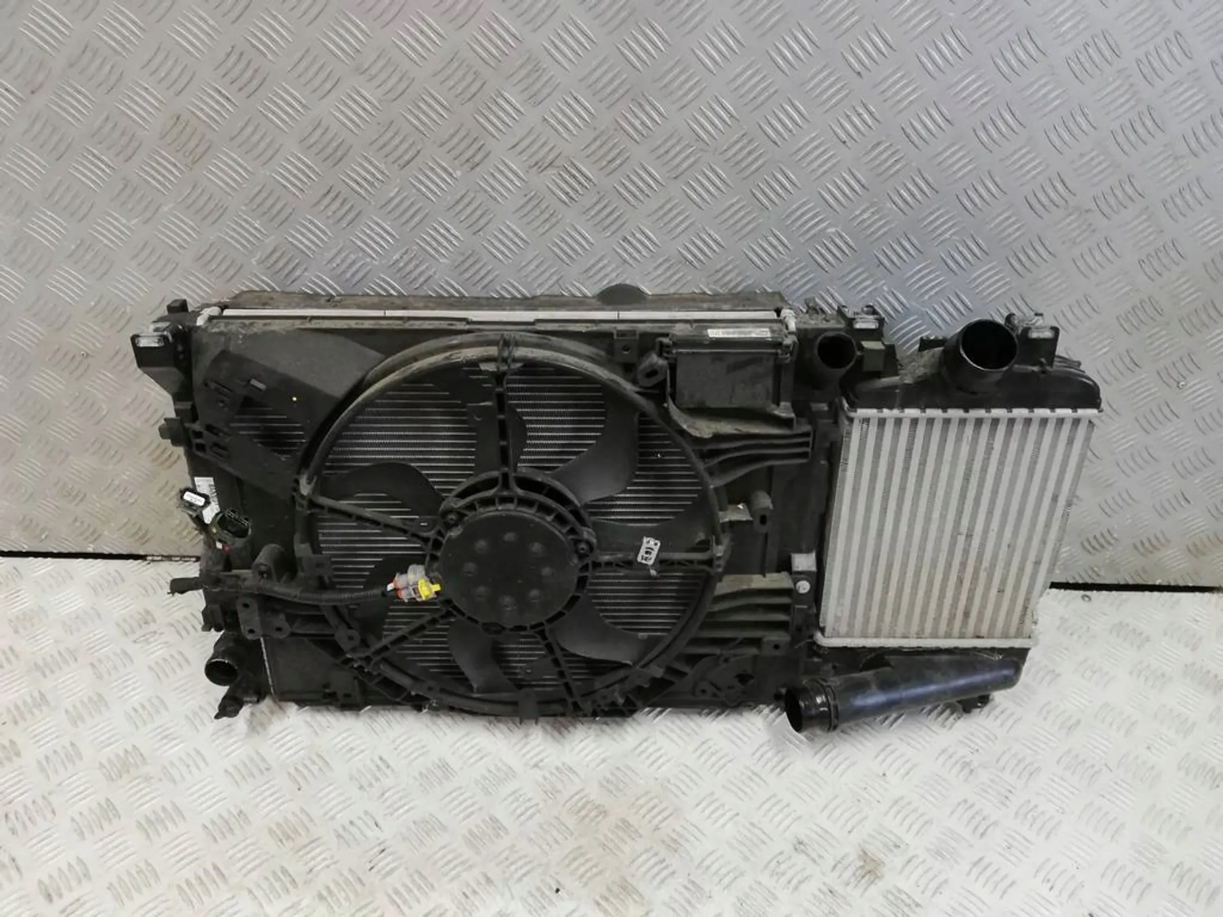 CHŁODNICE KOMPLET WENTYLATOR INTERCOOLER CLIO V 1.0 TCE