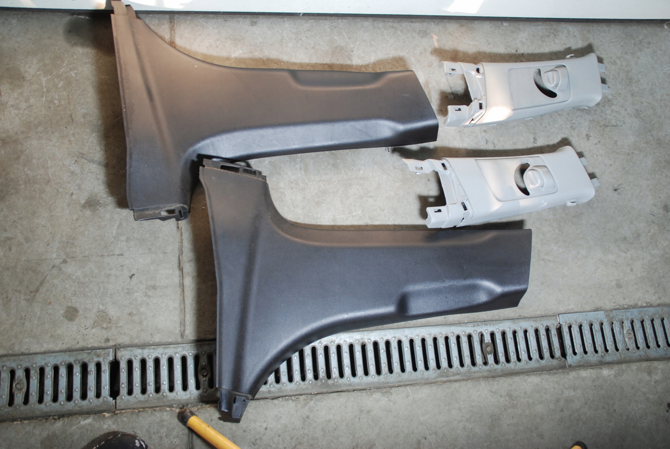 КРЫШКА СТОЙКИ L / P HONDA CIVIC IX 5D 13R