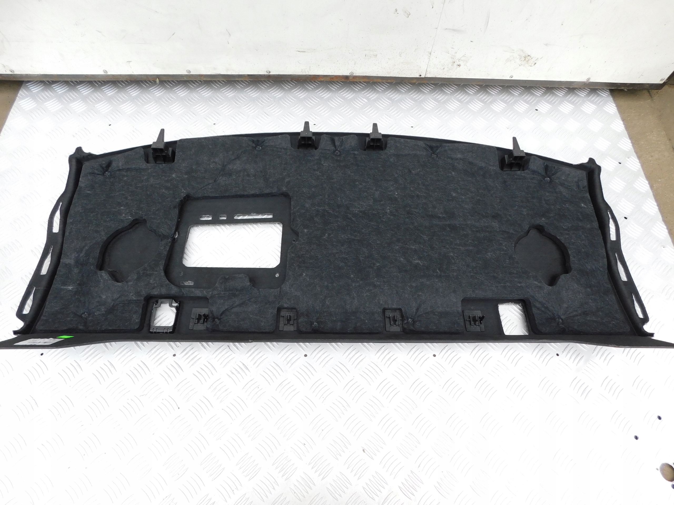 AUDI A5 S6 8W COUPE plato boot rear part 8W6863411