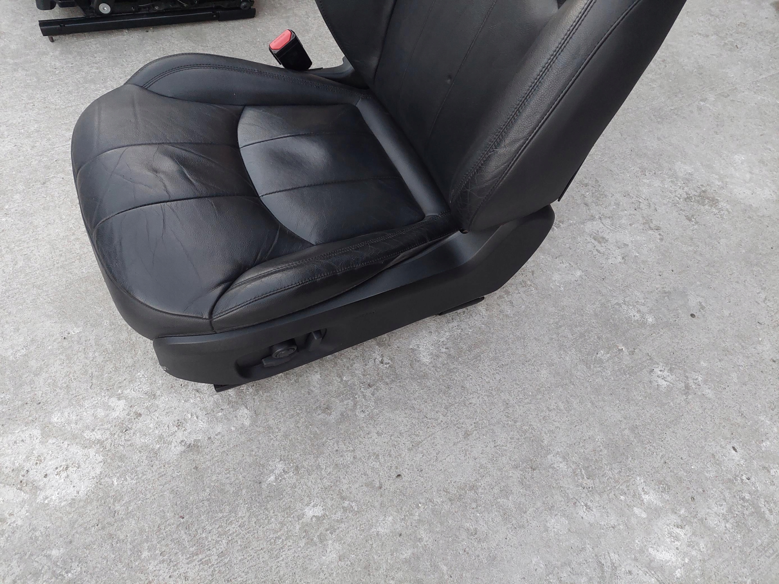 seat front left GRZANY + seat airbag RANGE ROVER EVOQUE L538 LIFT
