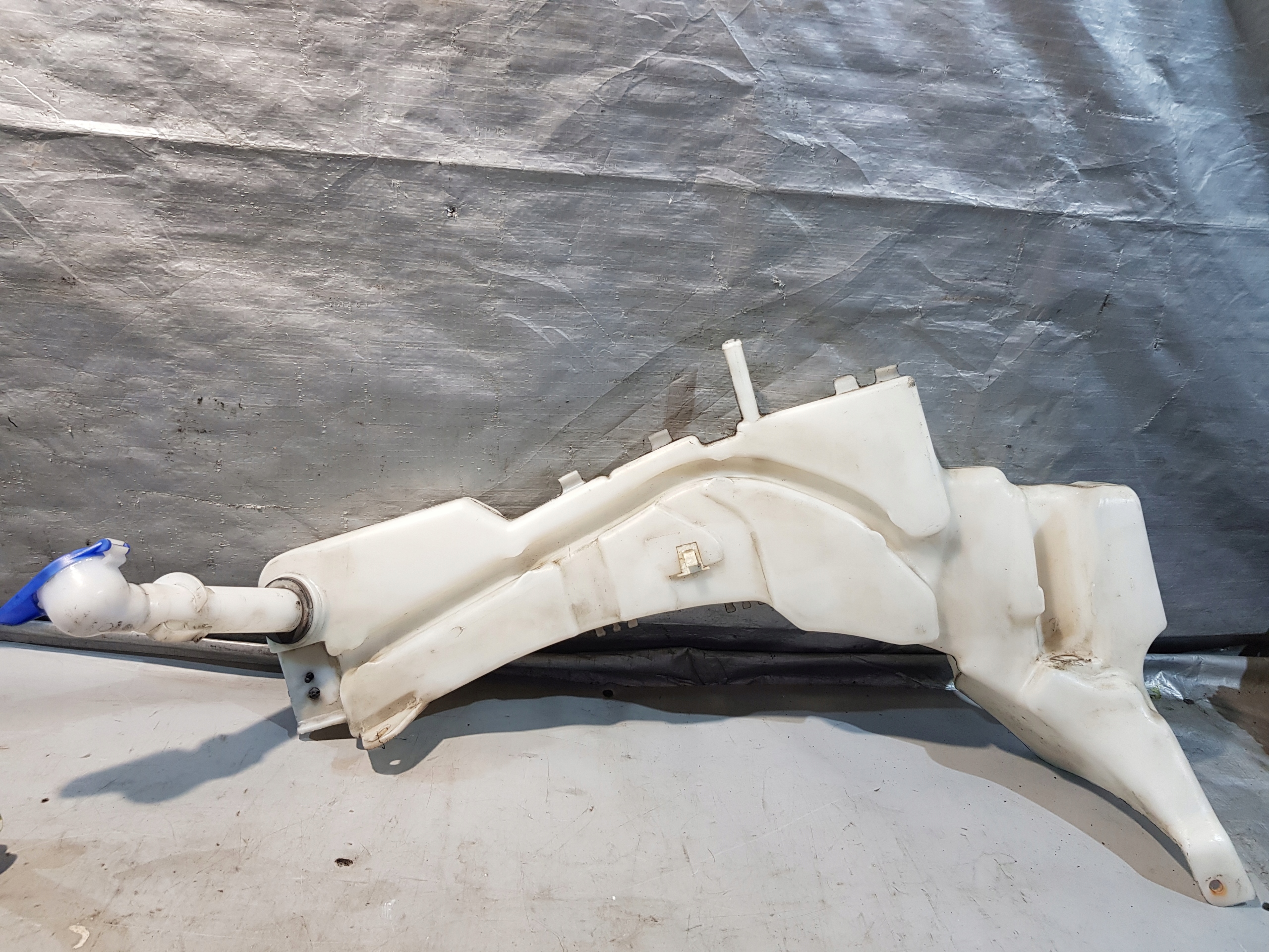 Behälter Spritzdüse Ford MK1 KUGA 2.0 TDCI 3M5113K163AC