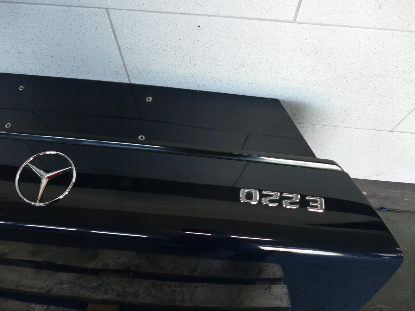 MERCEDES E W124 COUPE E220 KLAPA BAGAŻNIKA TYŁ 904 Numer katalogowy oryginału 3 DRZWIOWY