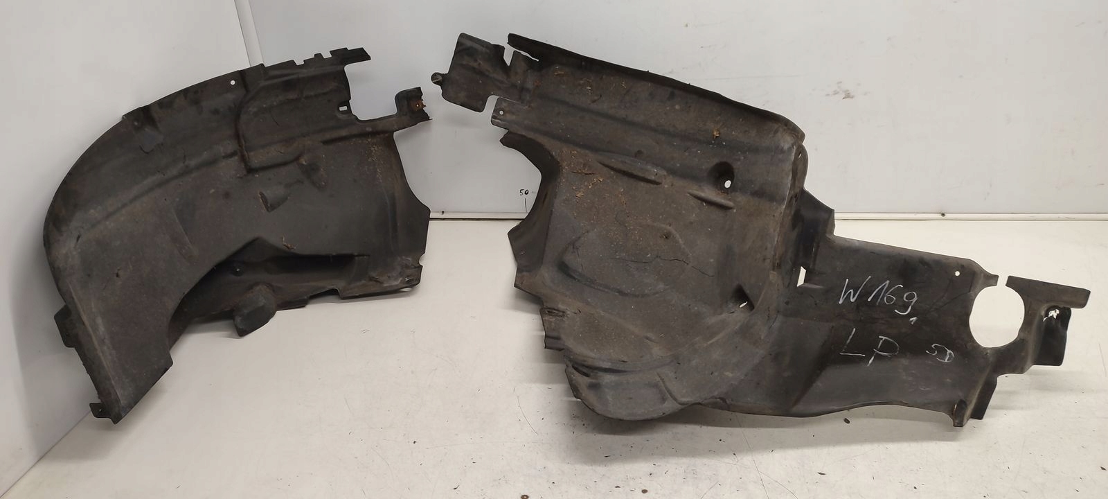 mudguard front front left Mercedes W169 1,7 5D