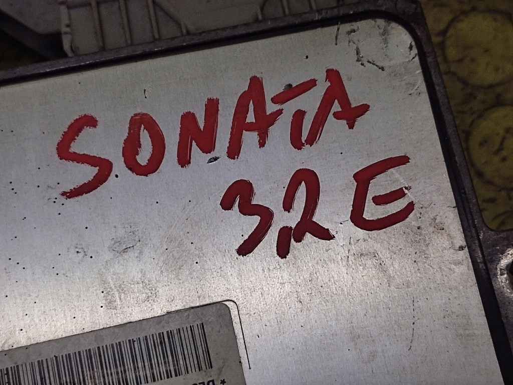 HYUNDAI SONATA 3.2 control unit of the engine 391103C720