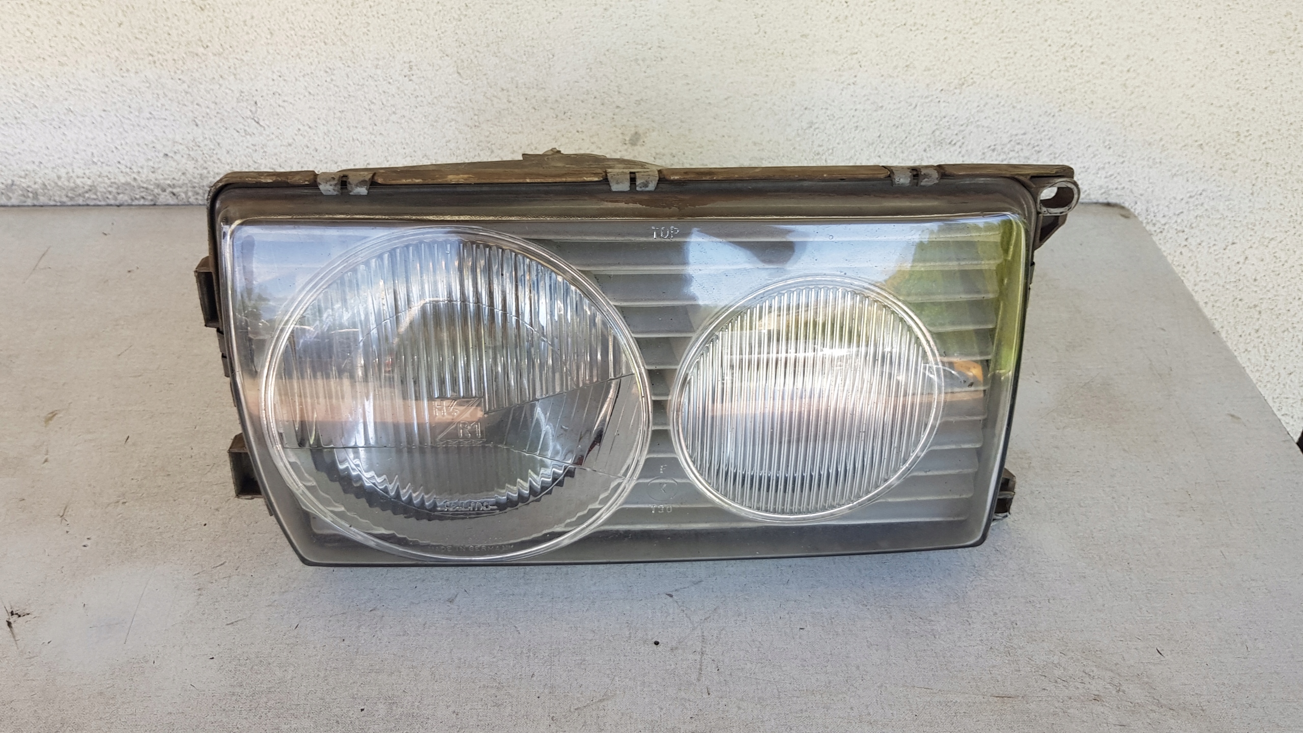 LAMPA PRZEDNIA PRZÓD PRAWA MERCEDES W123