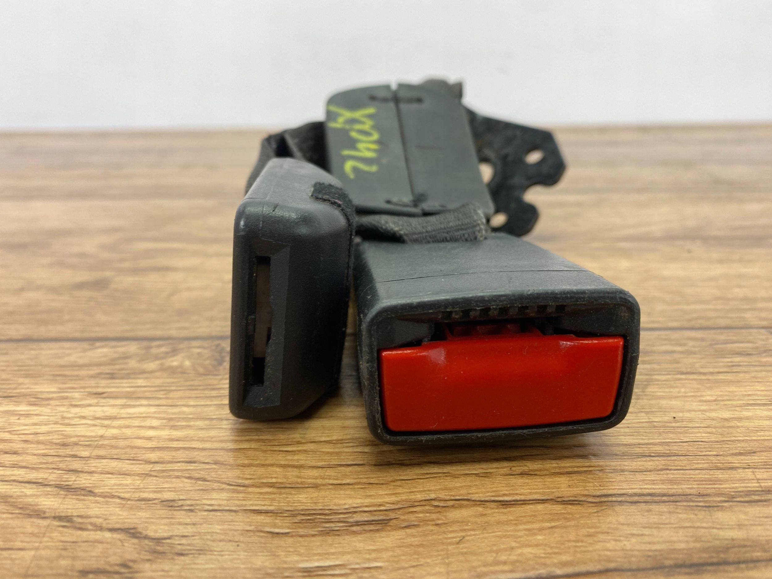 крепление ремня заднего Cadillac CTS III 2014+