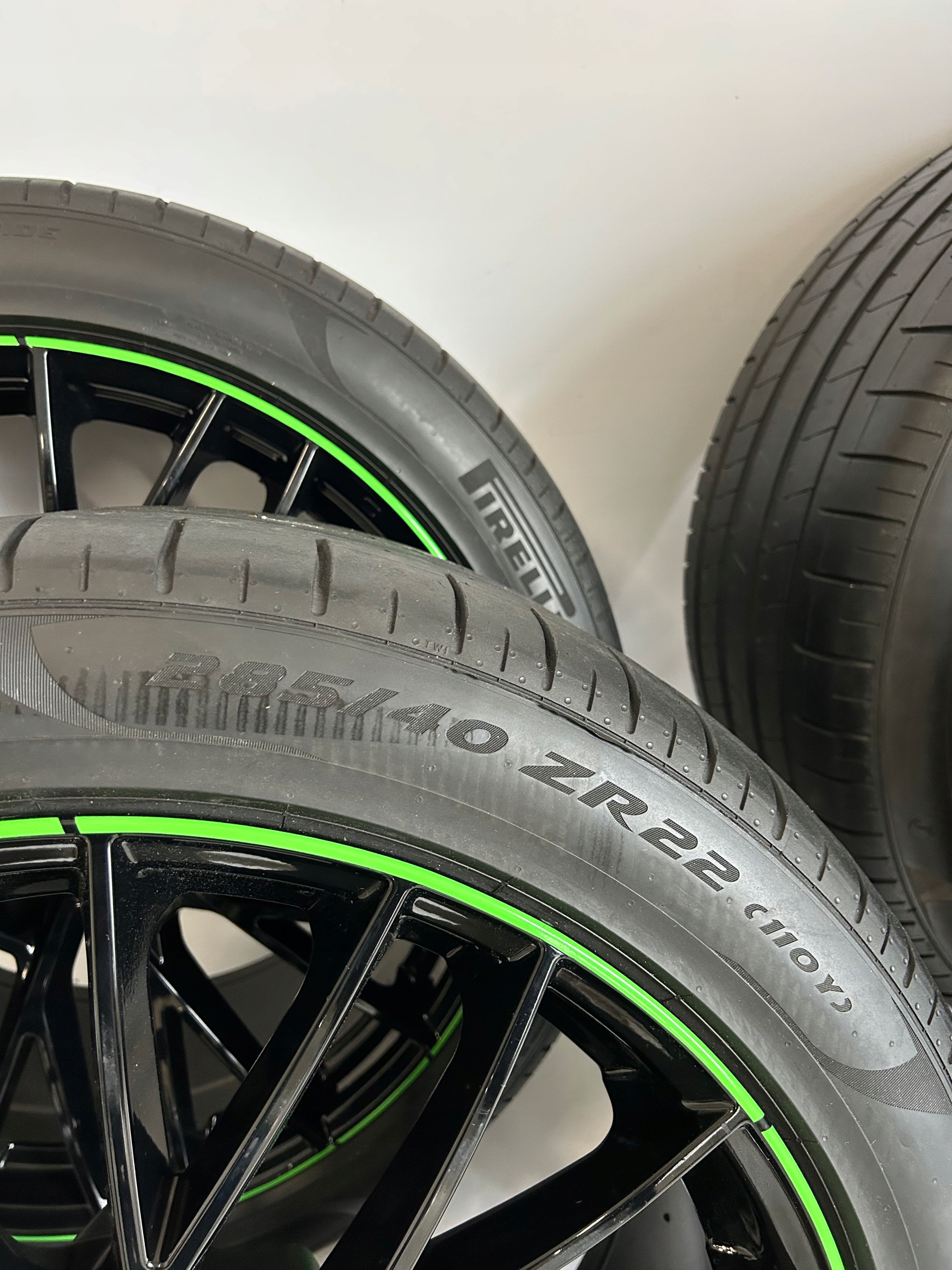 discs z Oponami wheels Lamborghini Urus 22 Wheels 5x130