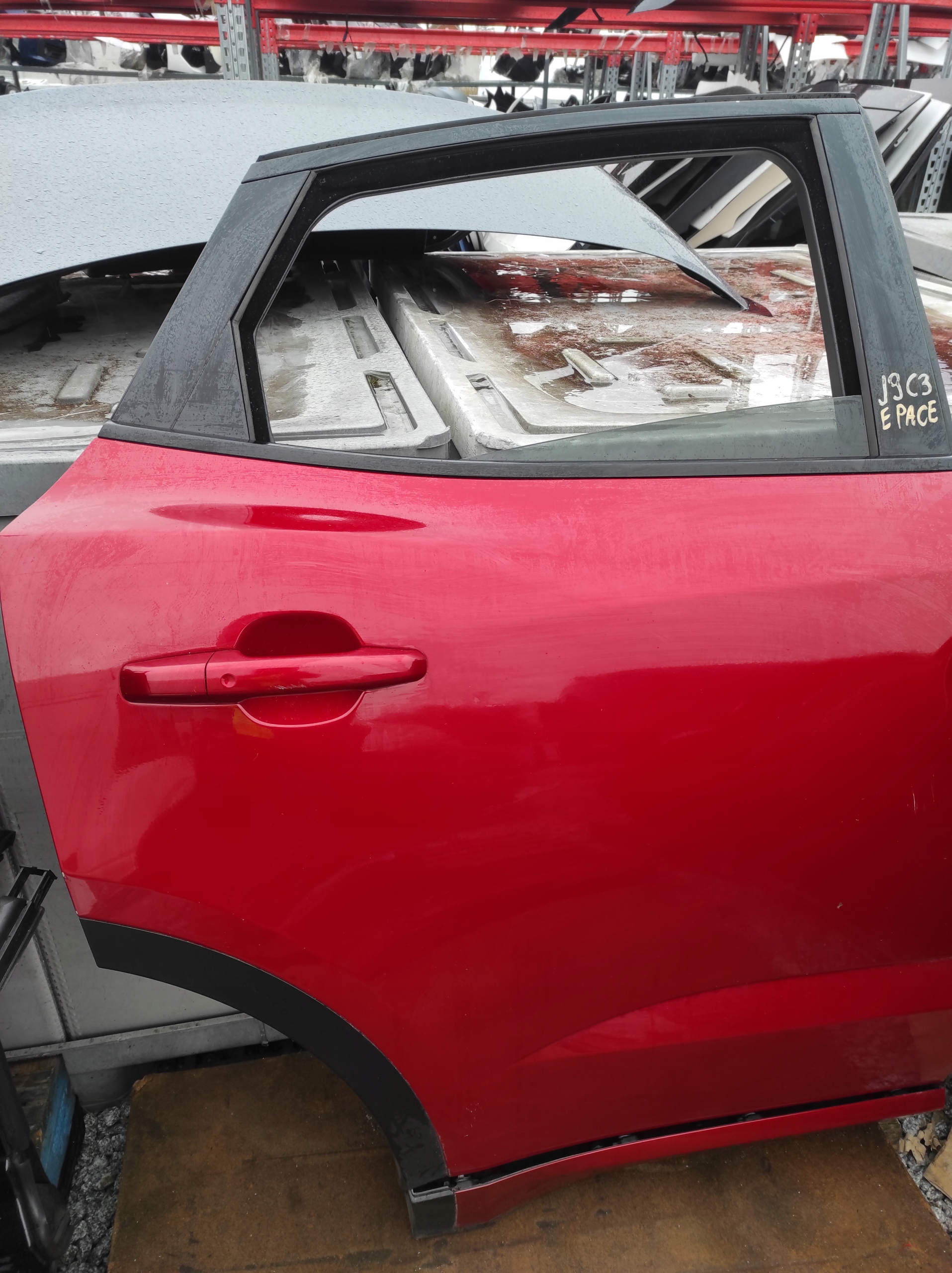 DRZWI PRAWY TYŁ JAGUAR E-PACE Strona zabudowy tył - prawa