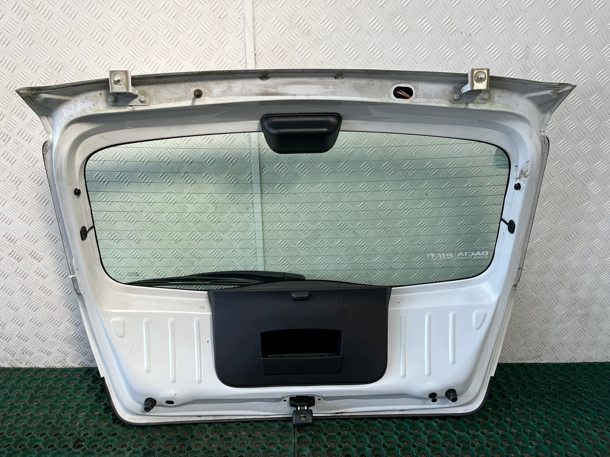 DACIA SANDERO and 08-12 boot doors boot colour OV369 0V369