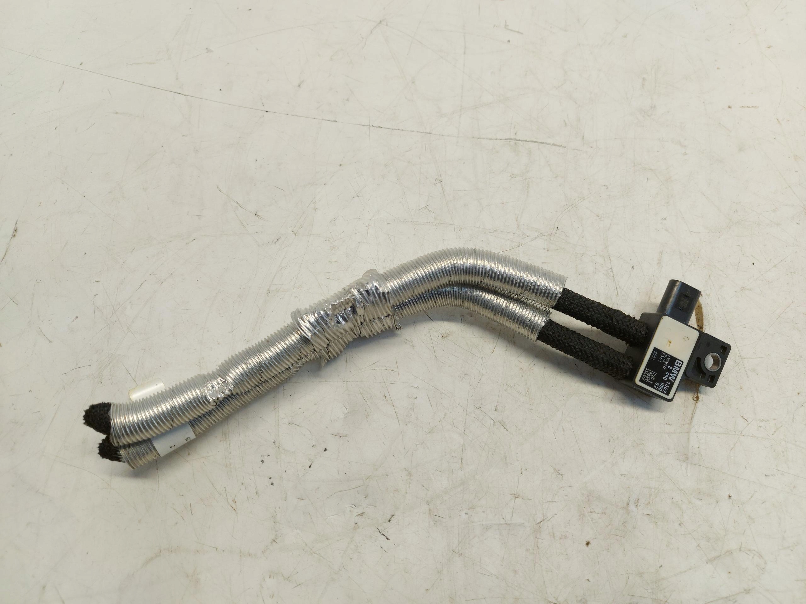 BMW 5 G60 530E x-drive exhaust gas sensor 8940050