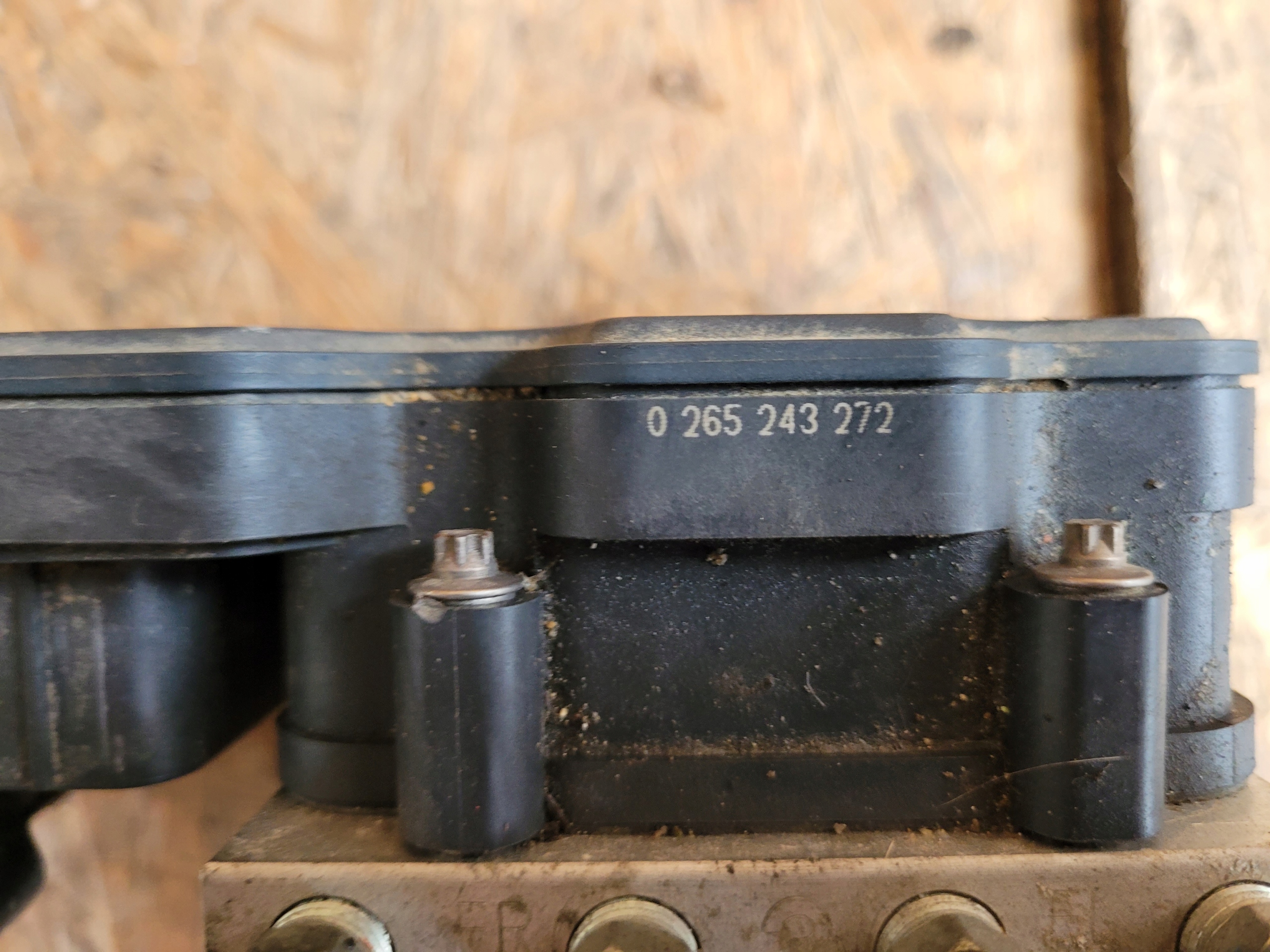 pump ABS brake 56110-60PA0 SUZUKI SWIFT MK7 MK-7