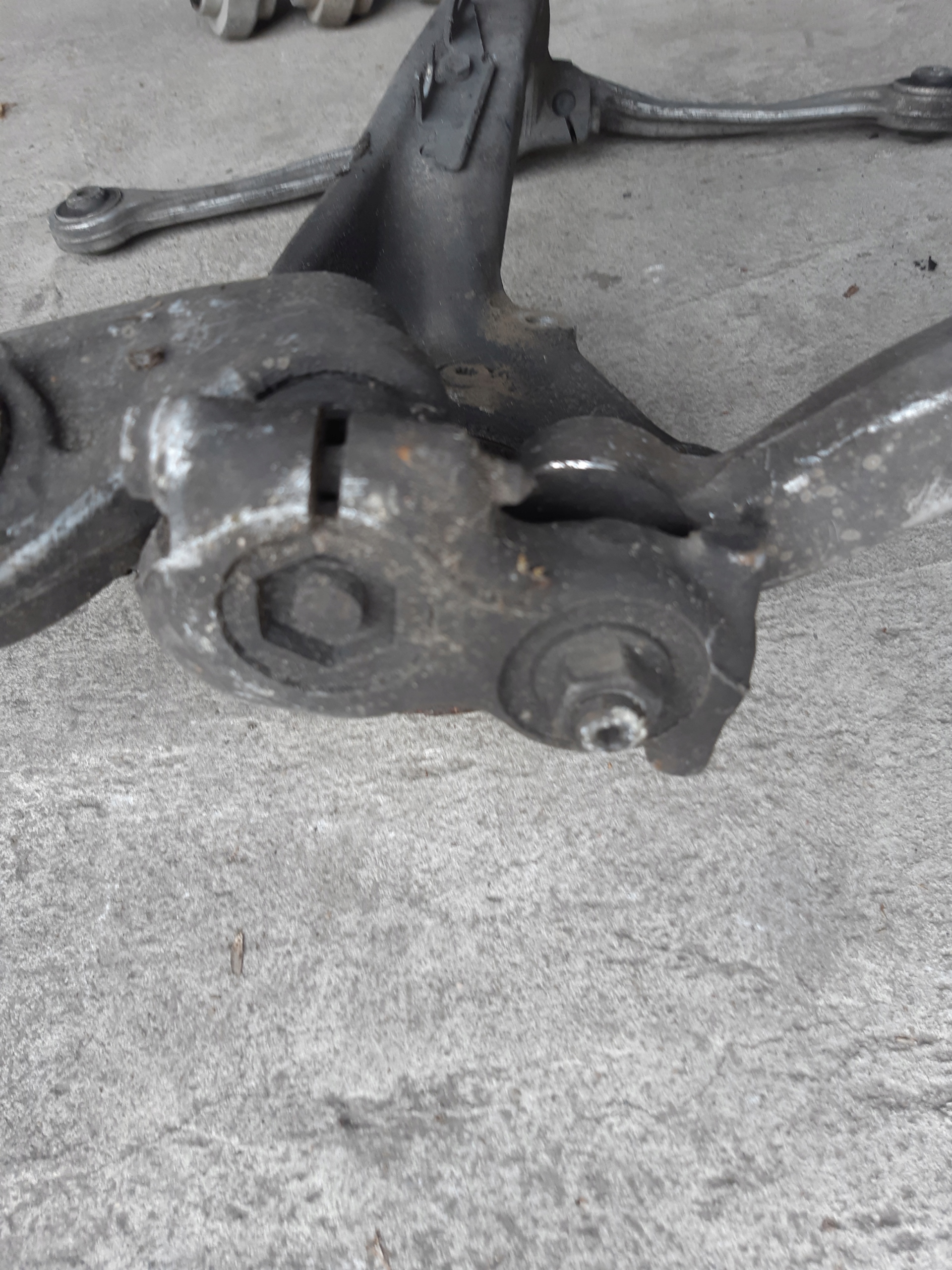 AUDI A4 B8 A5 8T A6 C7 A7 swing right right front 8K0407258S