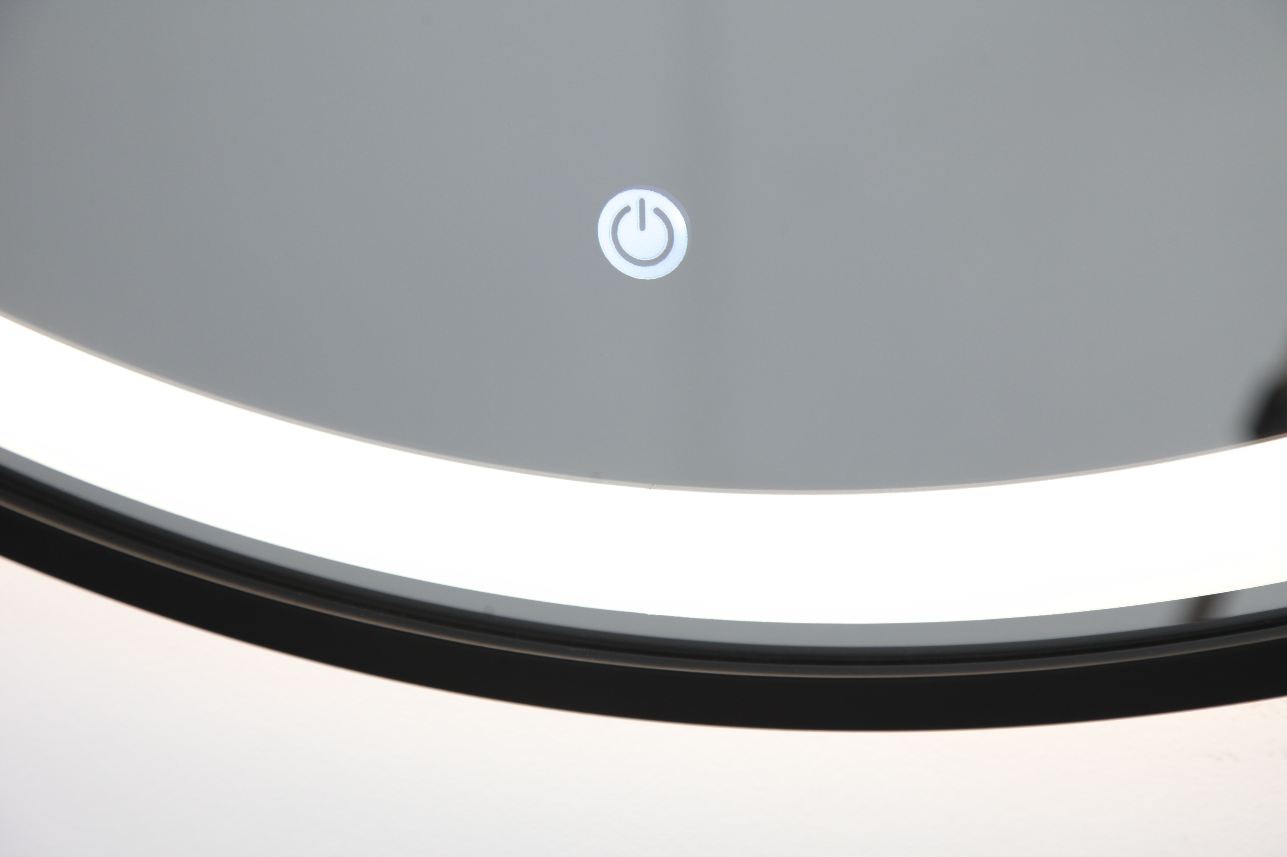 LUSTRO OKRĄGŁE PODŚWIETLANE LED CZARNE 50 CM Marka Lawabo Mebel