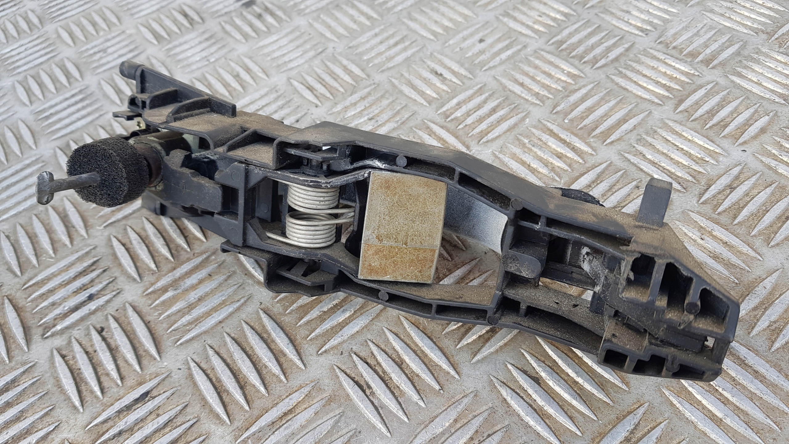 MERCEDES W203 handle left front lock cylinder