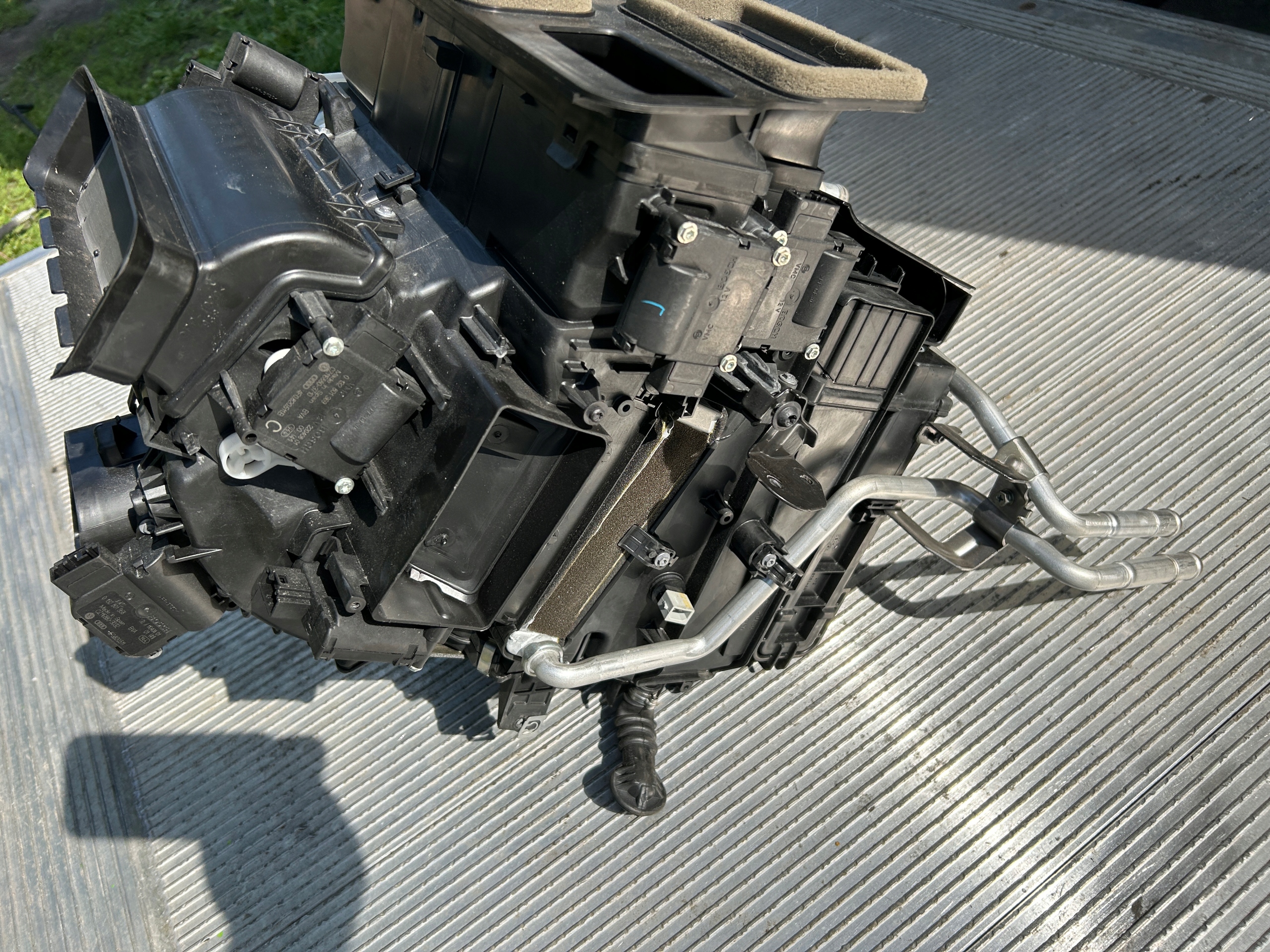 радиатор отопителя Audi A6 C6 европа