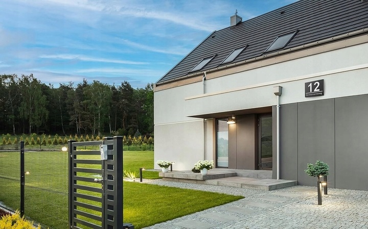 PODŚWIETLANY NUMER NA DOM TABLICZKA ADRESOWA LED 40X30 cm CZUJNIK ZMIERZCHU Stan opakowania oryginalne