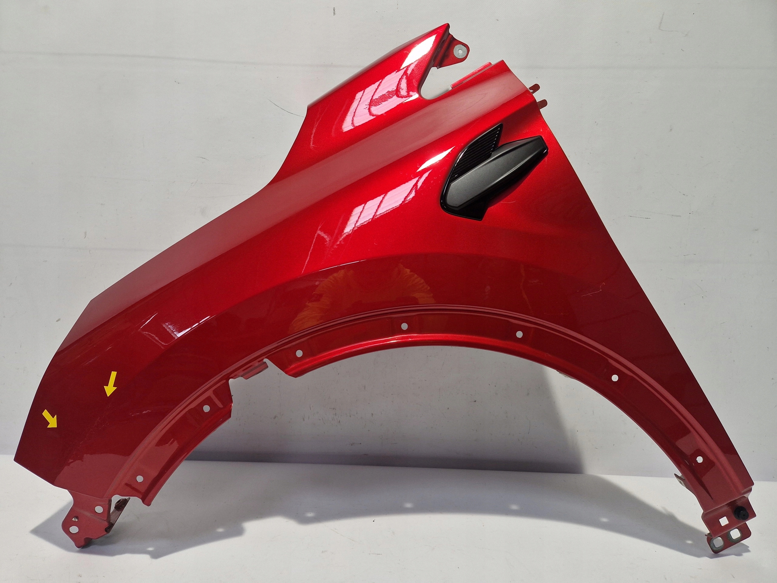 fender left front RENAULT CAPTUR II LIFT 24- original