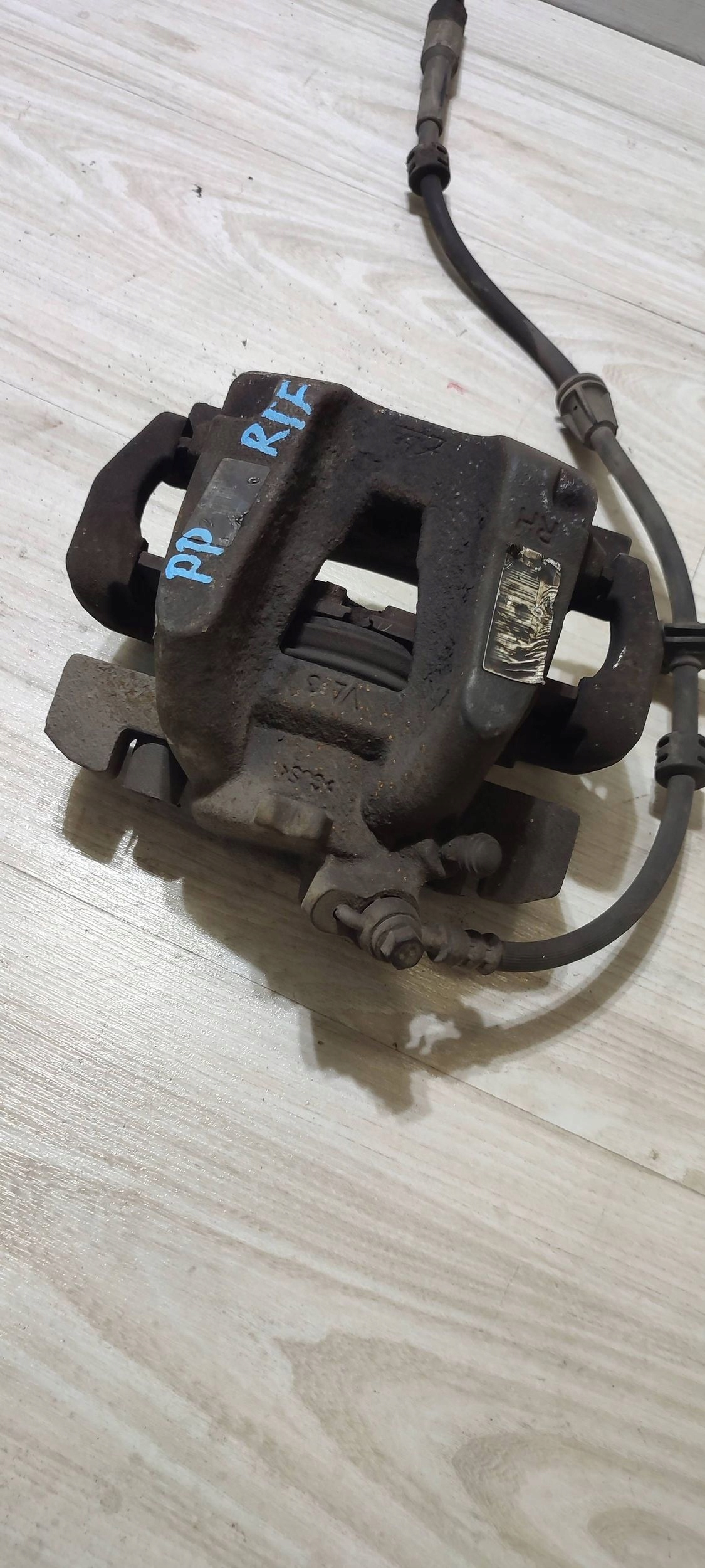 caliper brake front front side right Peugeot Rifter
