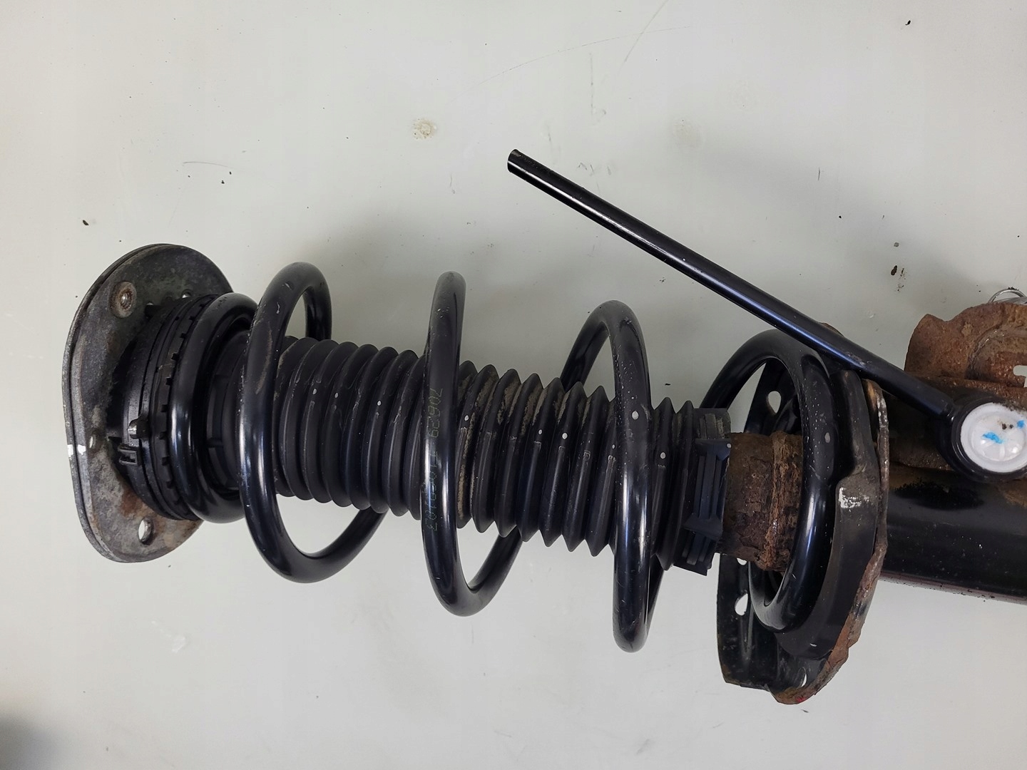 shock absorber spring right front front 2.0d Range Rover EVOQUE L538 LIFT