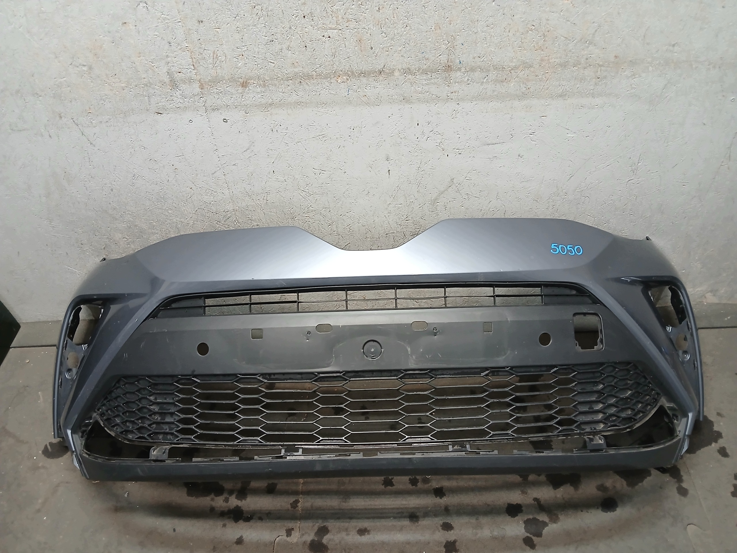 bumper front TOYOTA CHR CH-R CH R and 1 LIFT