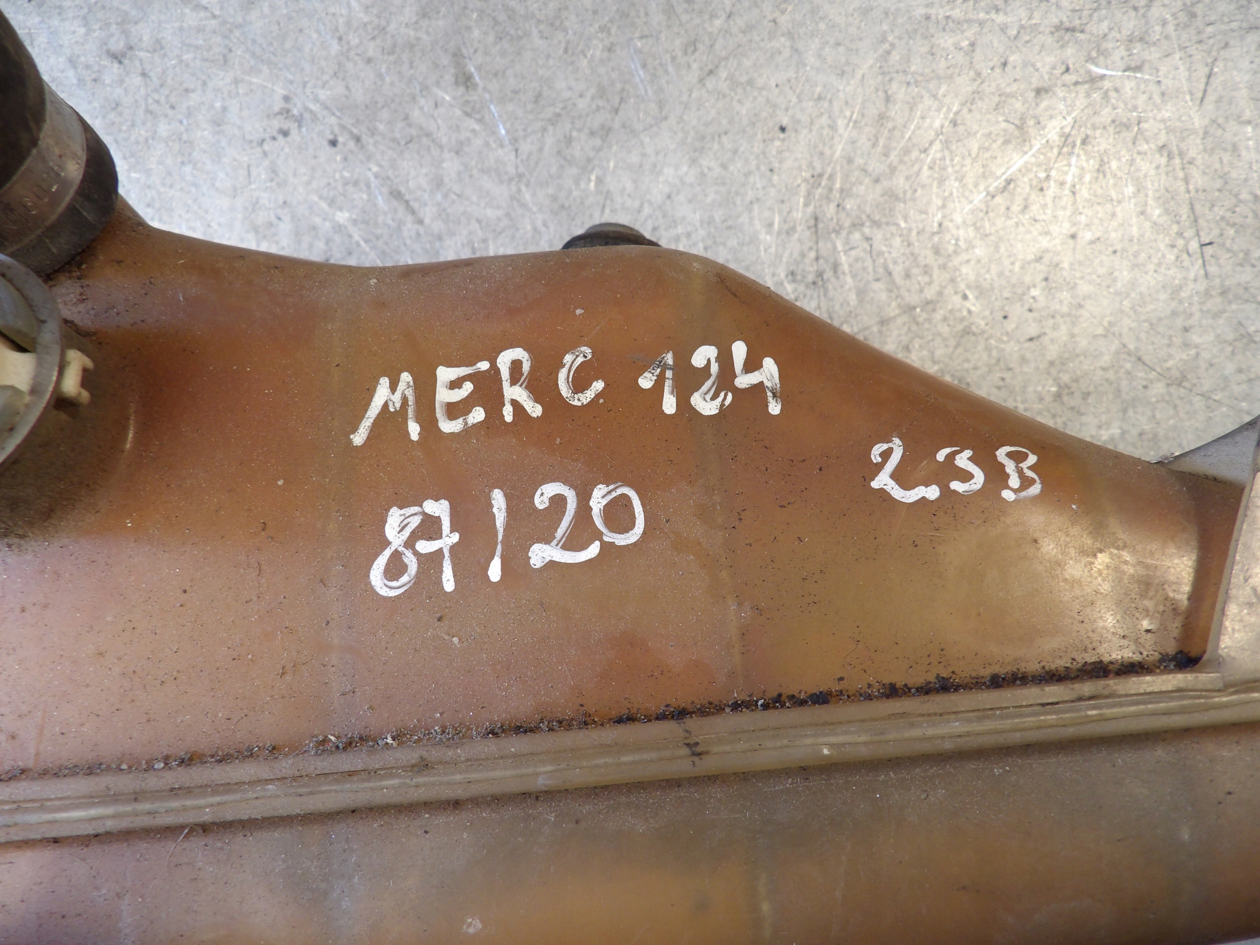 MERCEDES W124 - ekspanziona posuda 124 500 06 49