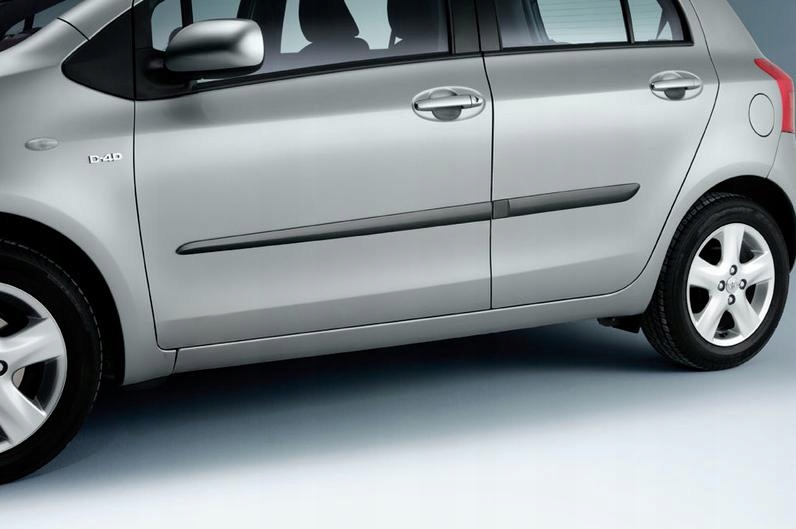 Toyota Yaris Lišty bočných dverí, čierne PZ415-B2522-00 Oe