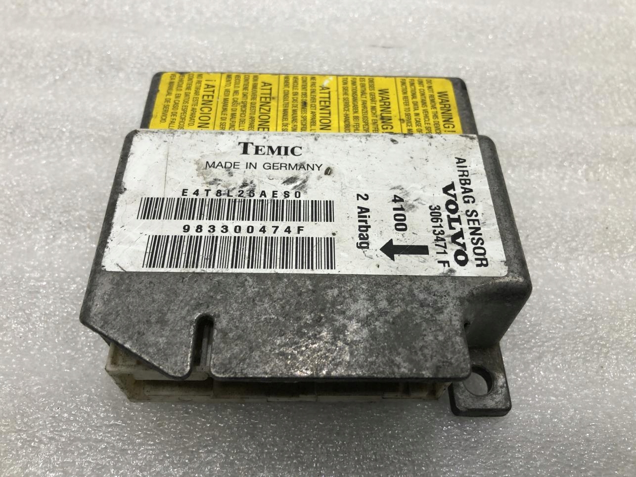 MODUŁ SENSOR AIRBAG VOLVO V40 S40 30613471F