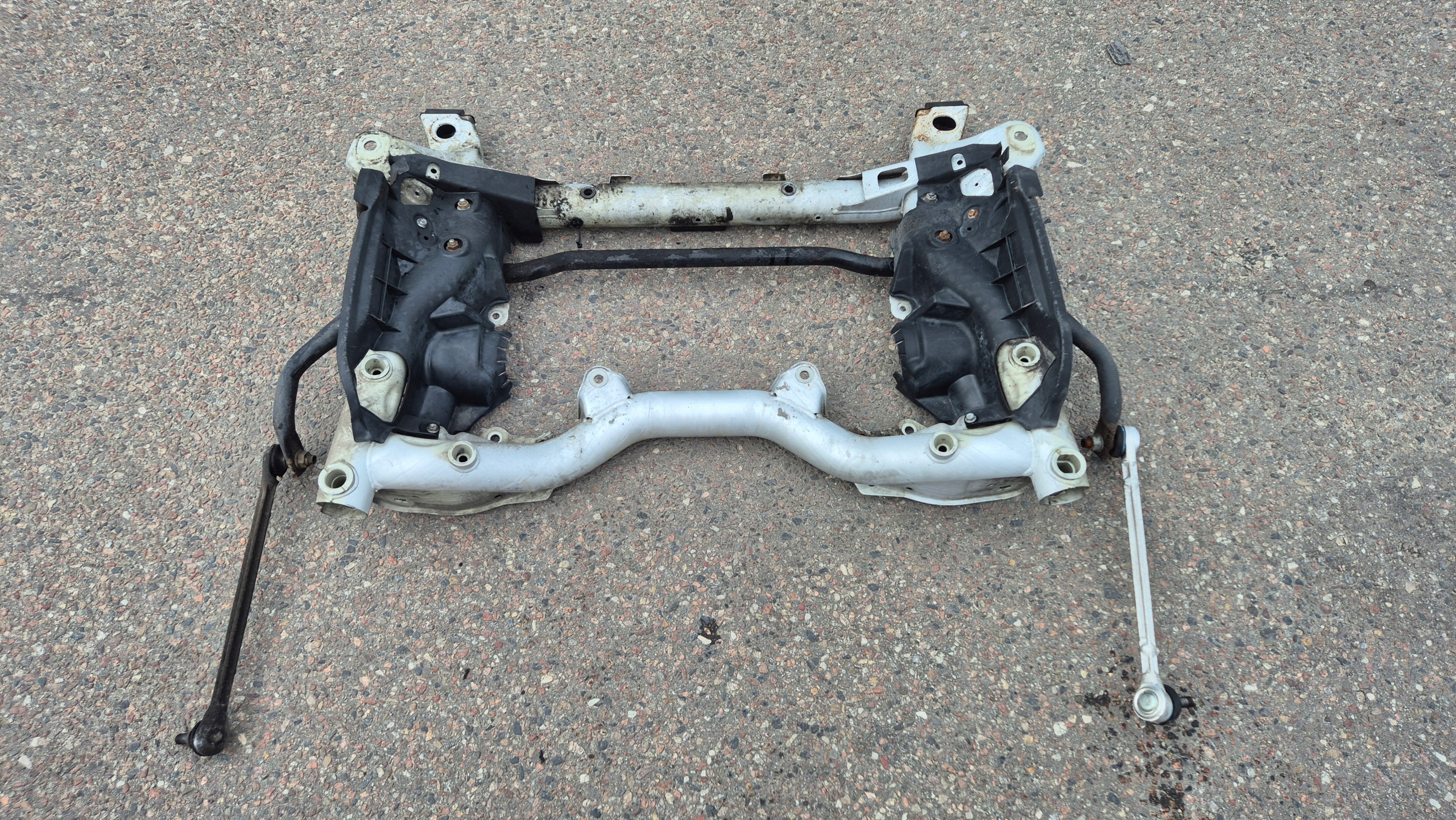 subframe axle beam springing front front MERCEDES CLS W218 BDB!!