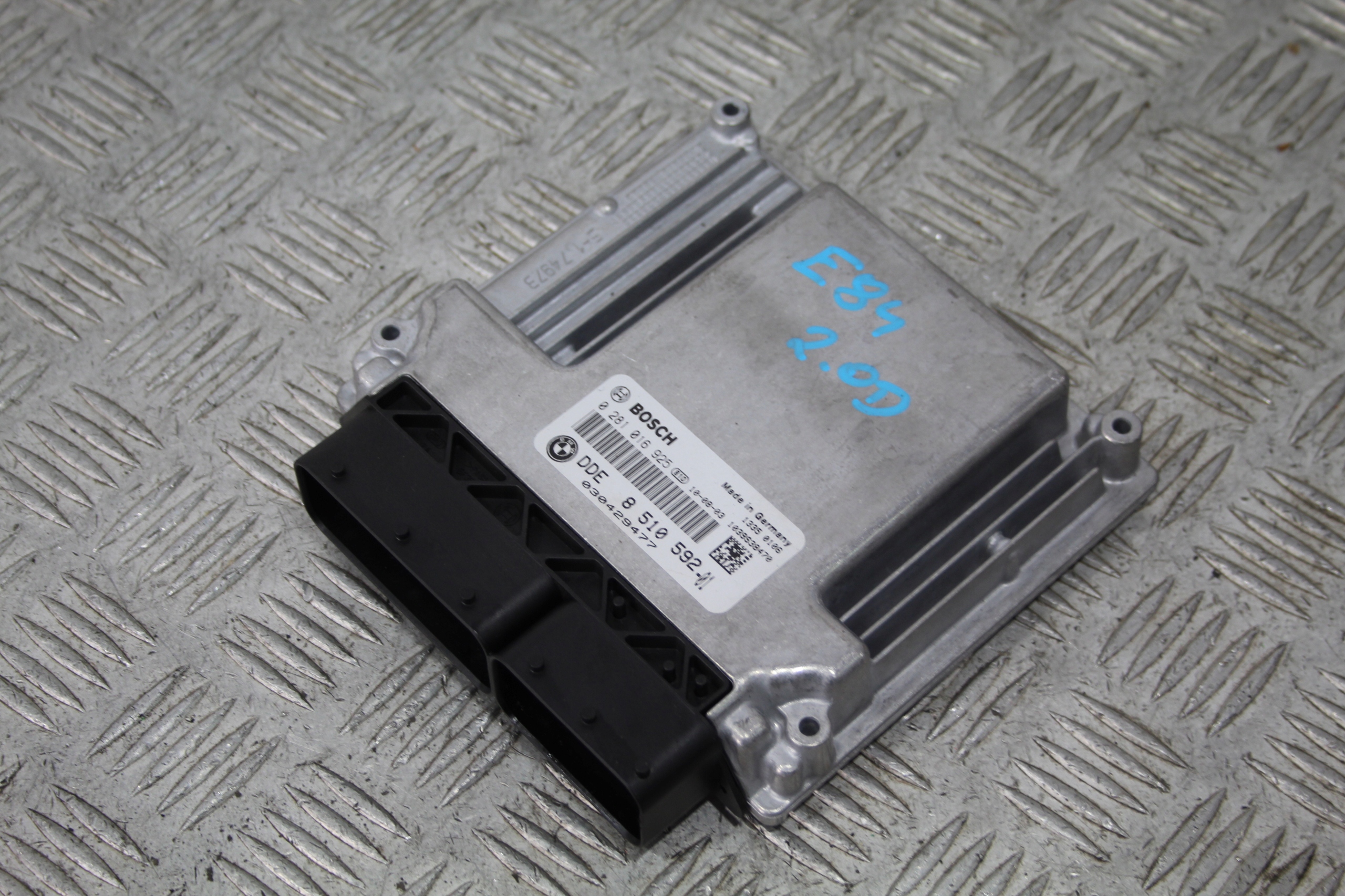 computer control unit of the engine BMW X1 E84 8510592