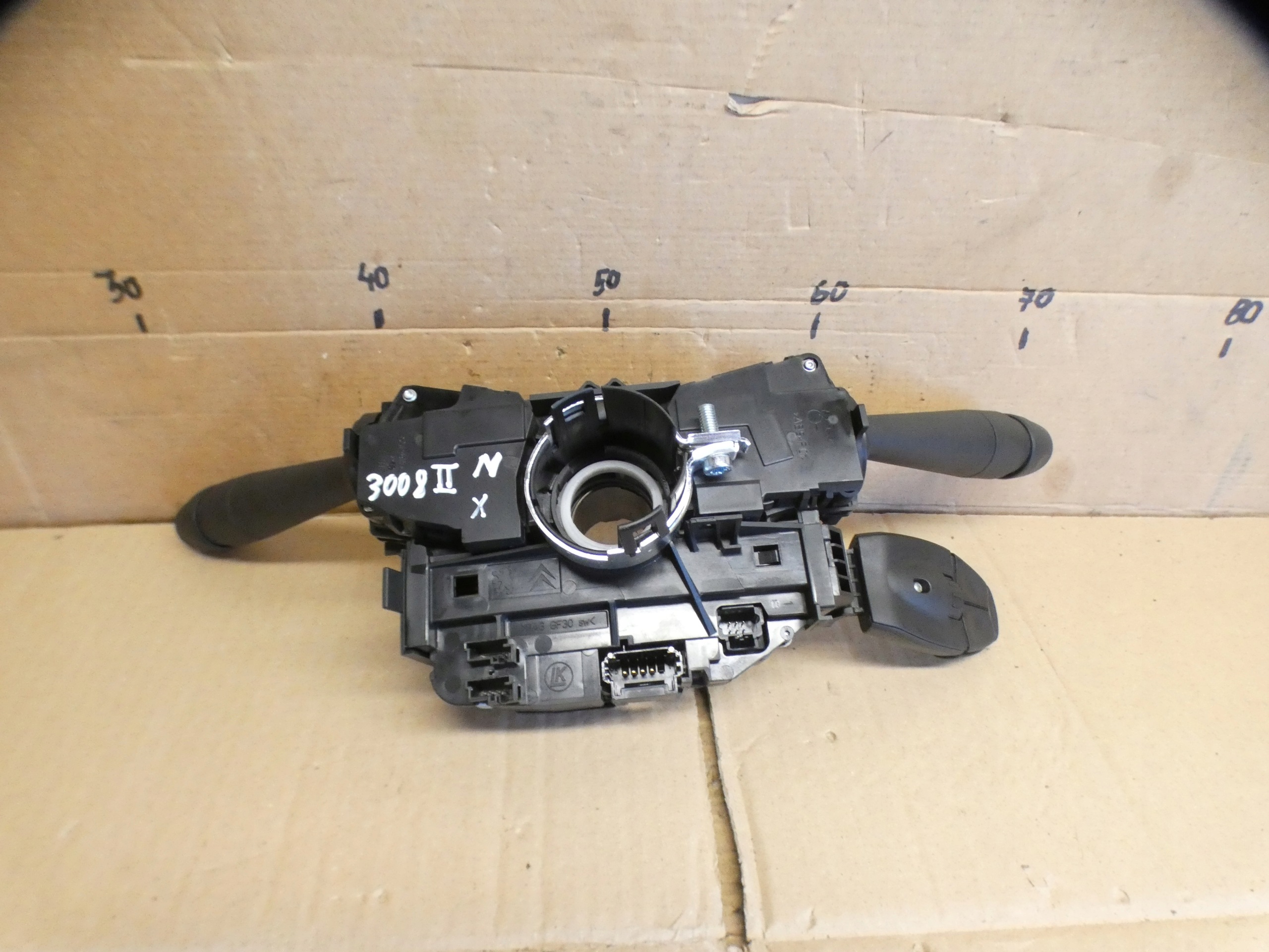 DEVIO LUCI DEVIO DEVIO LUCI TERGICRISTALLO TERGI Peugeot 3008 II 5008 II OE 98094487ZD