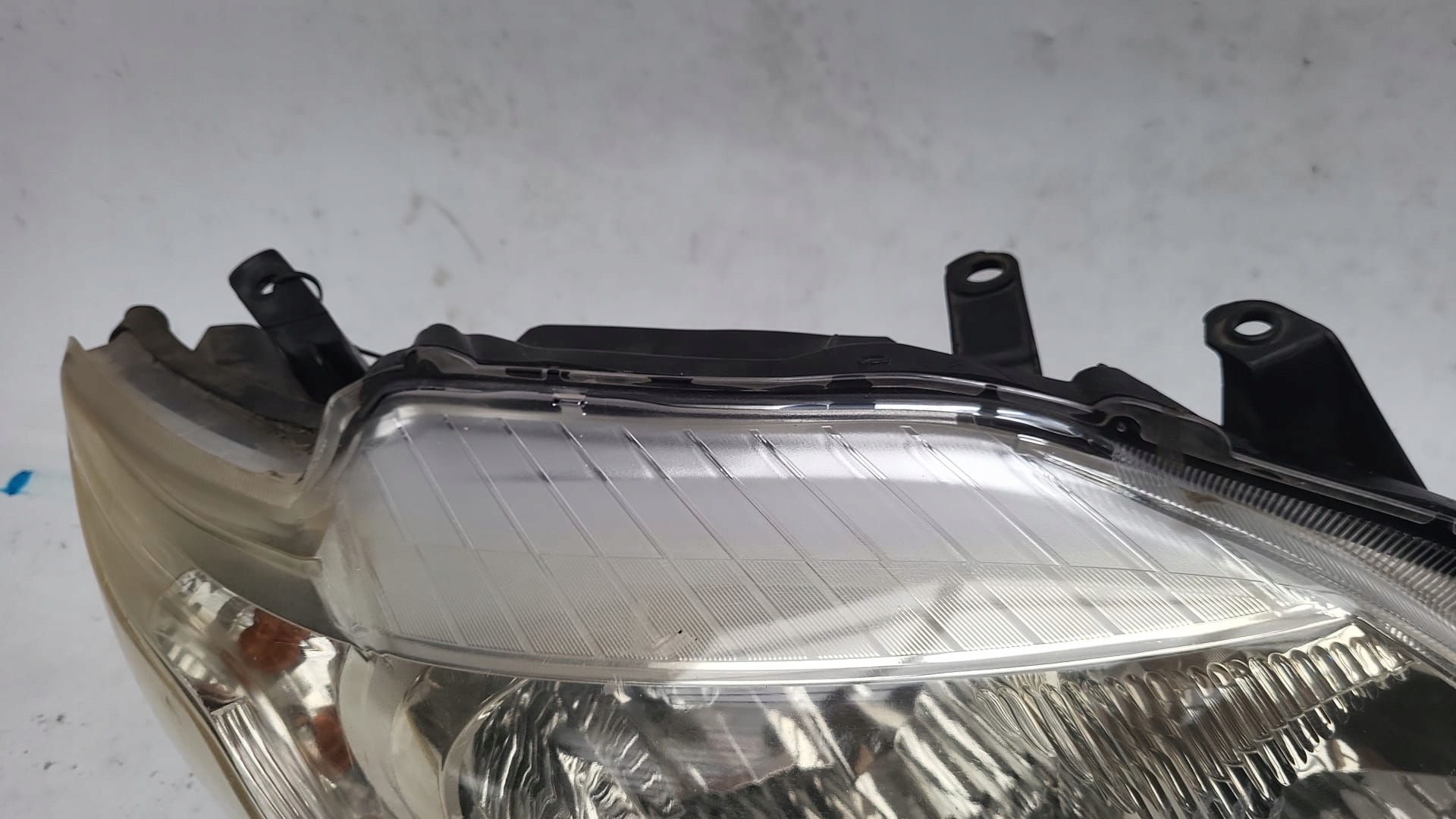 TOYOTA COROLLA X sedan 06- light right front front
