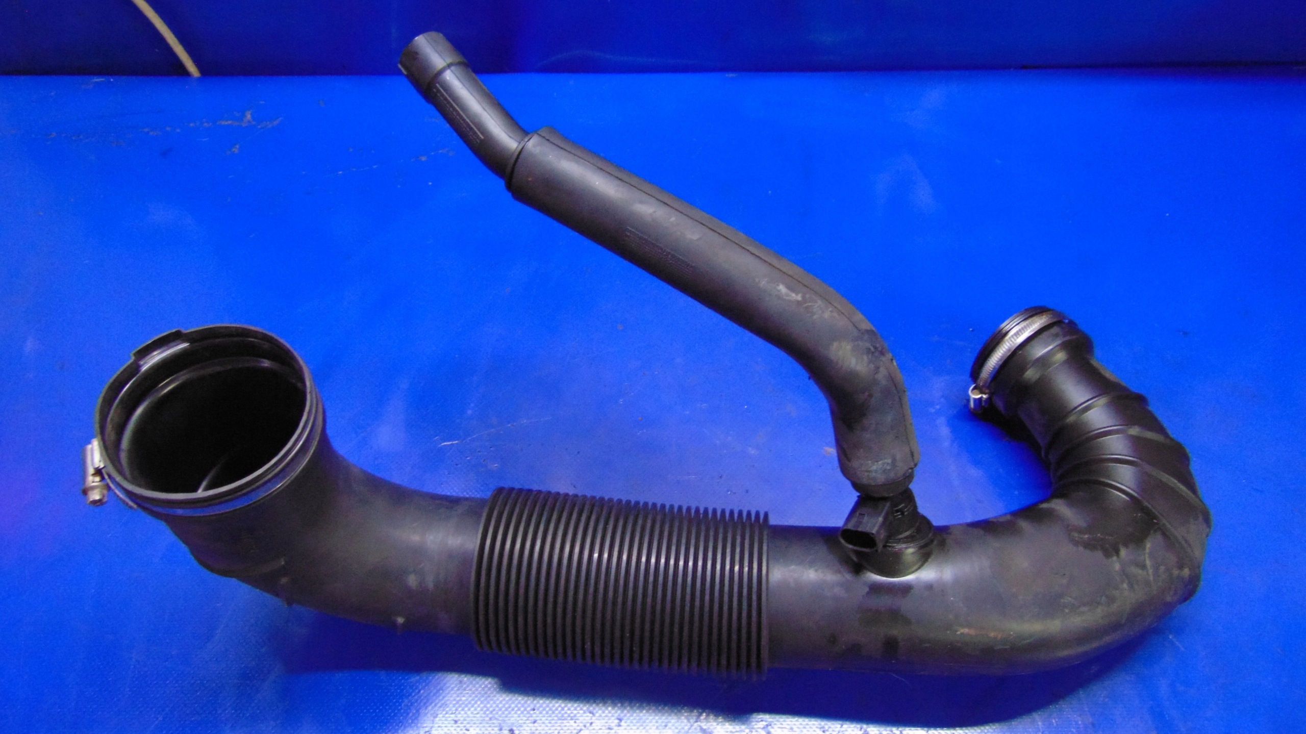 pipe wiring air 2.2CDI MERCEDES SPRINTER 906 06-18 ROK