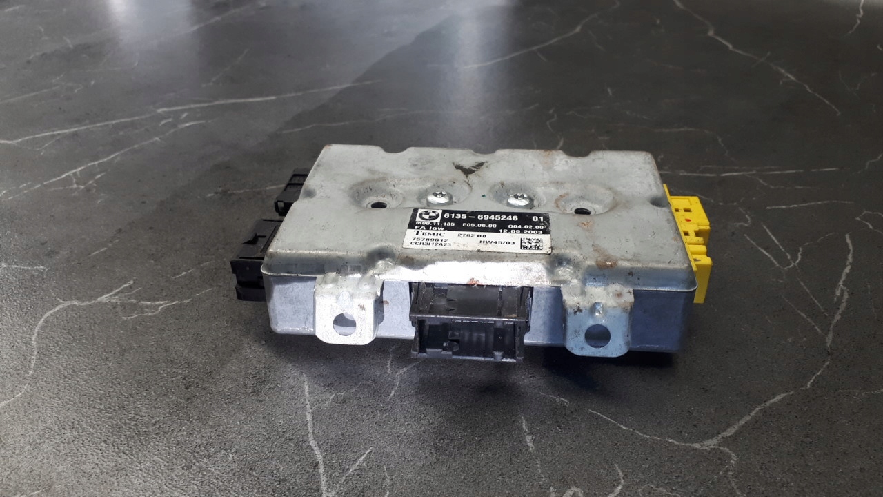 75789012 6945246 Modul drzwi prawy przod bmw e60