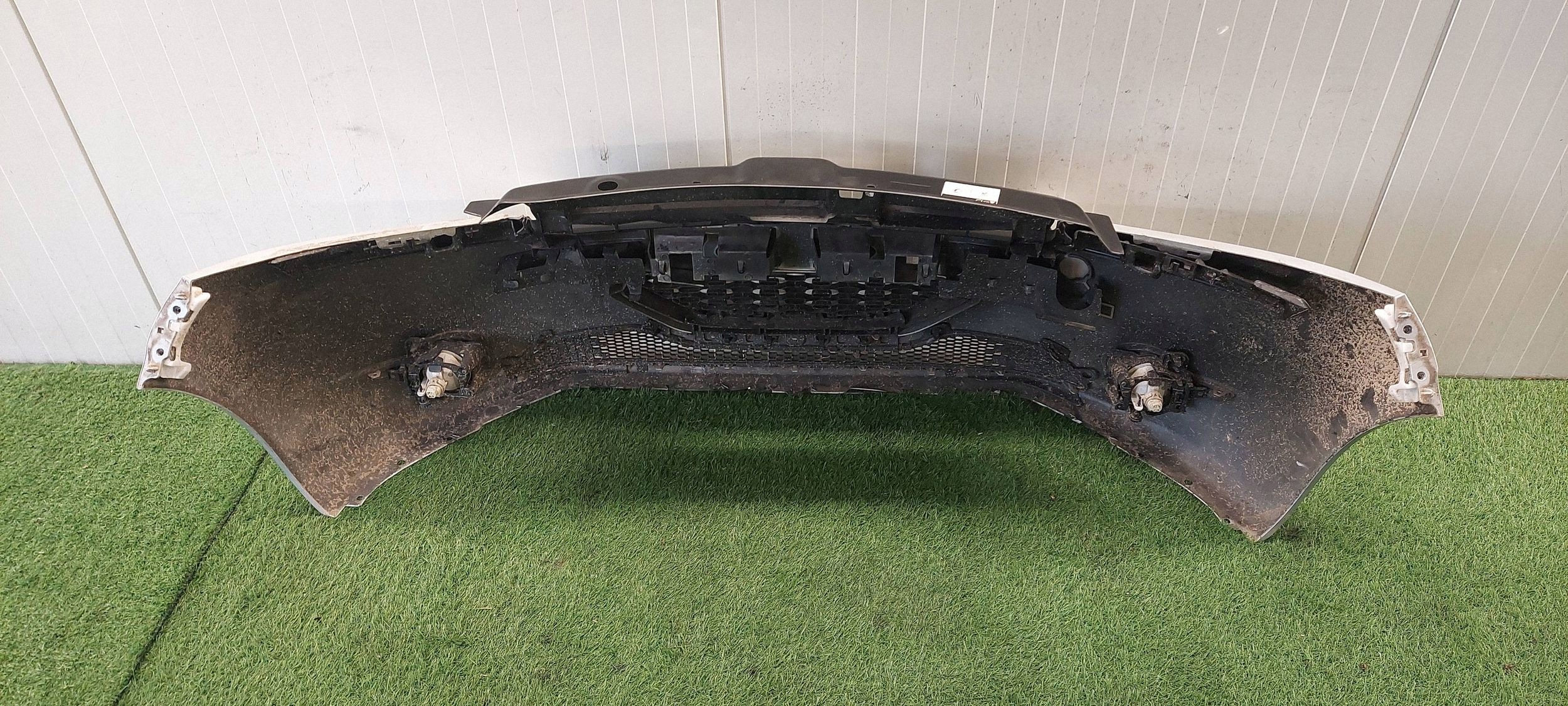 bumper front PEUGEOT 208 12-16 LAK: EZR, EZRC