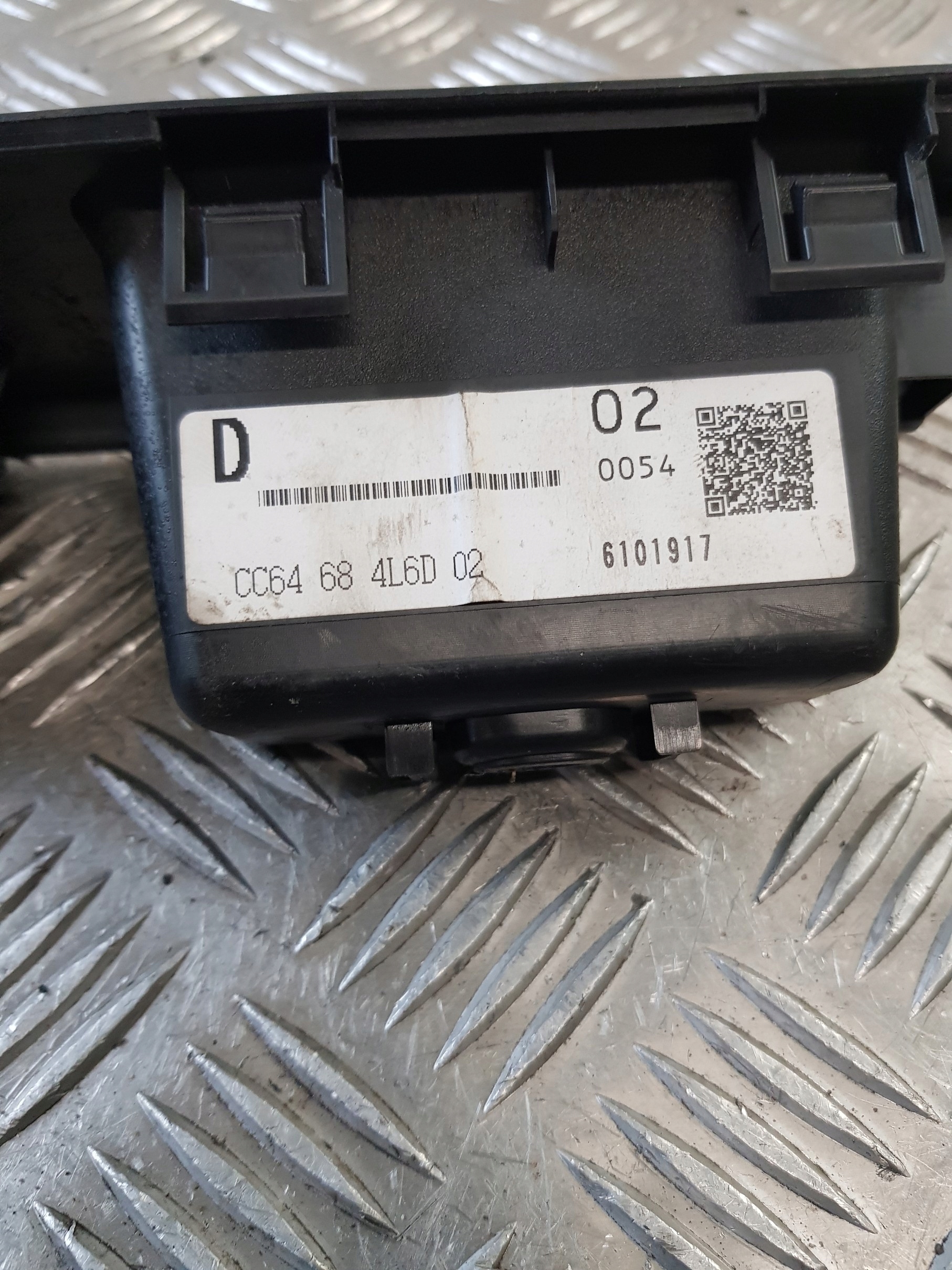 PANEL window control switch of mirrors CC64684L6D MAZDA 5