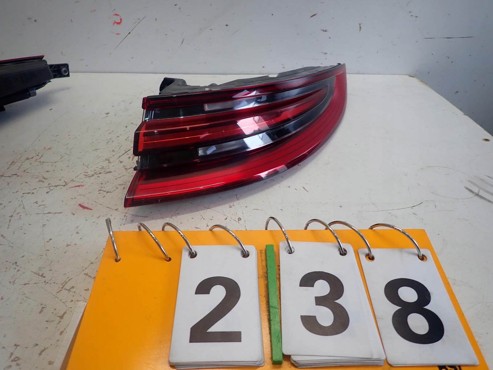 light rear part right PORSCHE PANAMERA II 971 2016