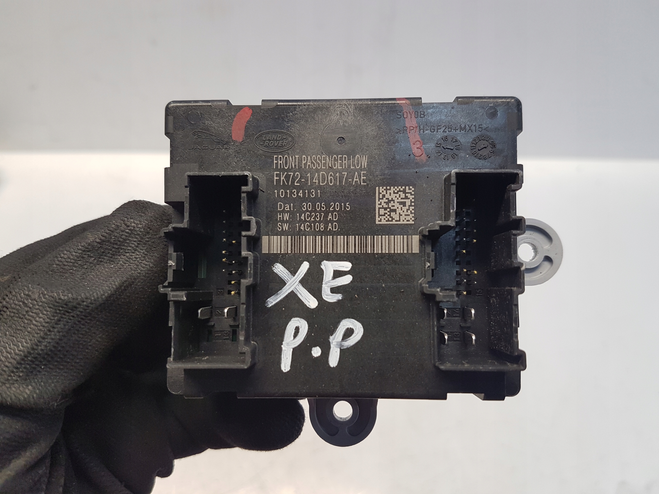 Jaguar XE X760 module control unit door front