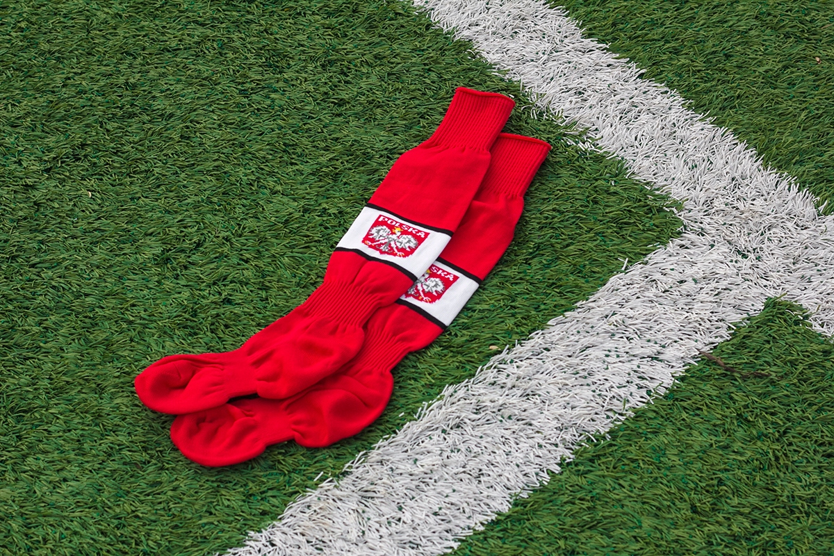 Strój i getry POLSKA! WŁASNY NADRUK roz 152cm LEWANDOWSKI komplet piłkarski Drużyna inna