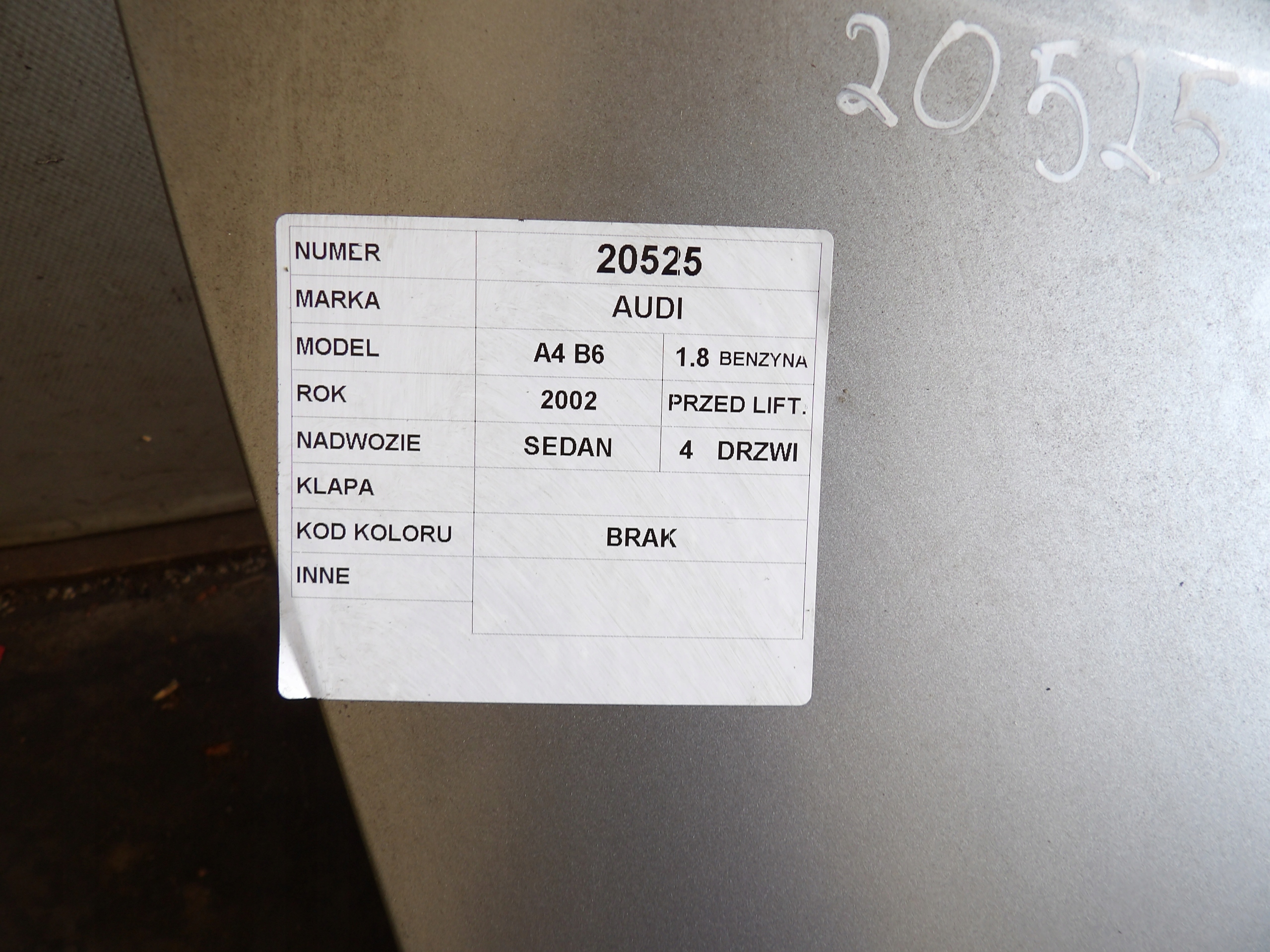 Audi A4 B6 boot doors sedan 1,8B