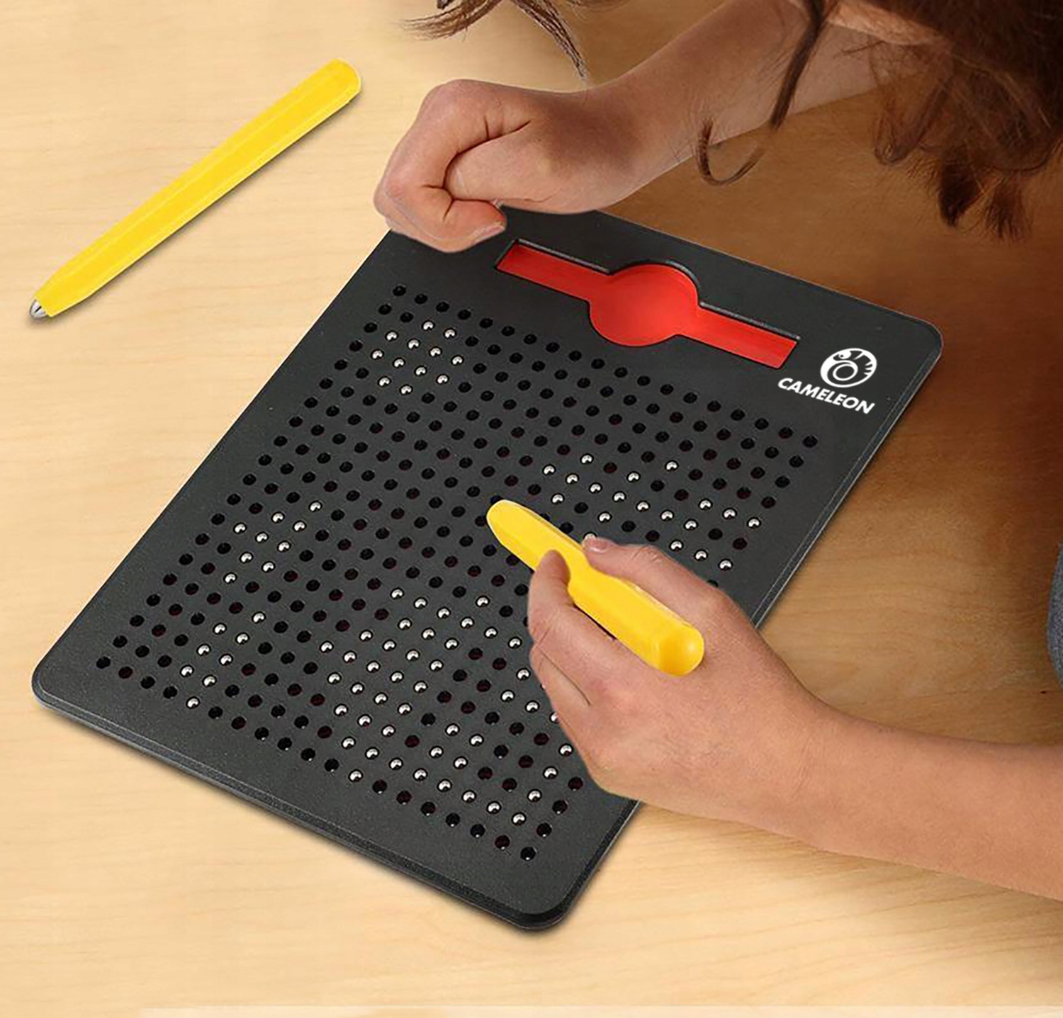 Tablet graficzny na kulki TABLICA MAGNETYCZNA 380 kulek rysik +10 szablonów Kod producenta TABLICA MAGNETYCZNA Z KULECZKAMI ZABAWKA