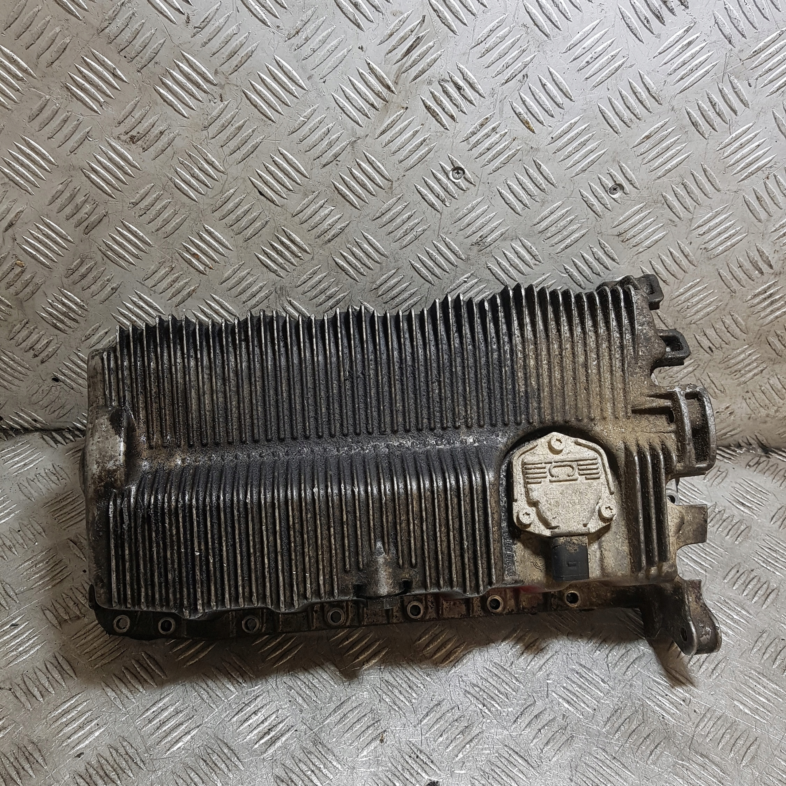 ölwanne VOLKSWAGEN GOLF 5 06A103603AJ 1.6 B