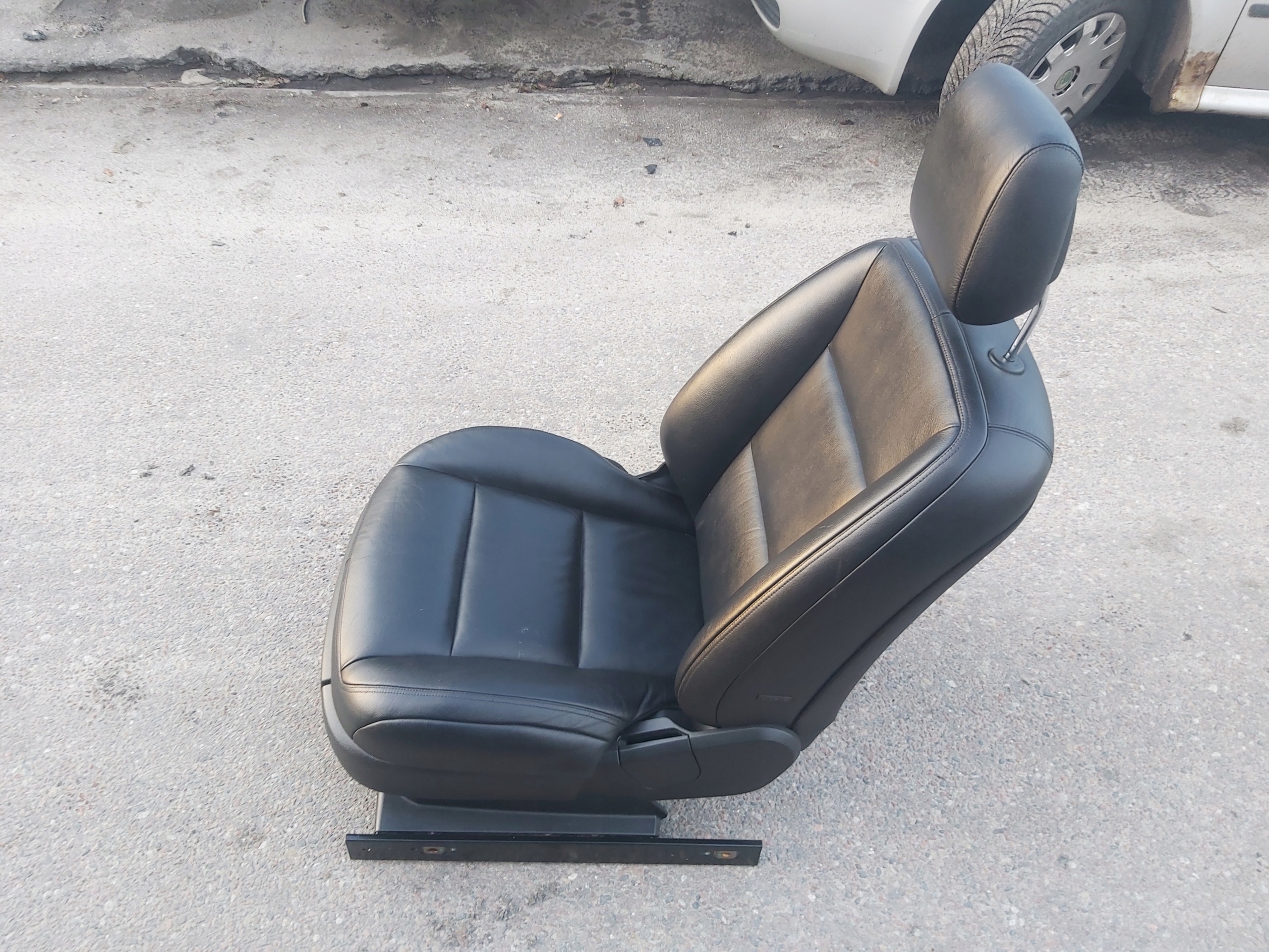 seat driver´s left MERCEDES S W221 LIFT BDB!!