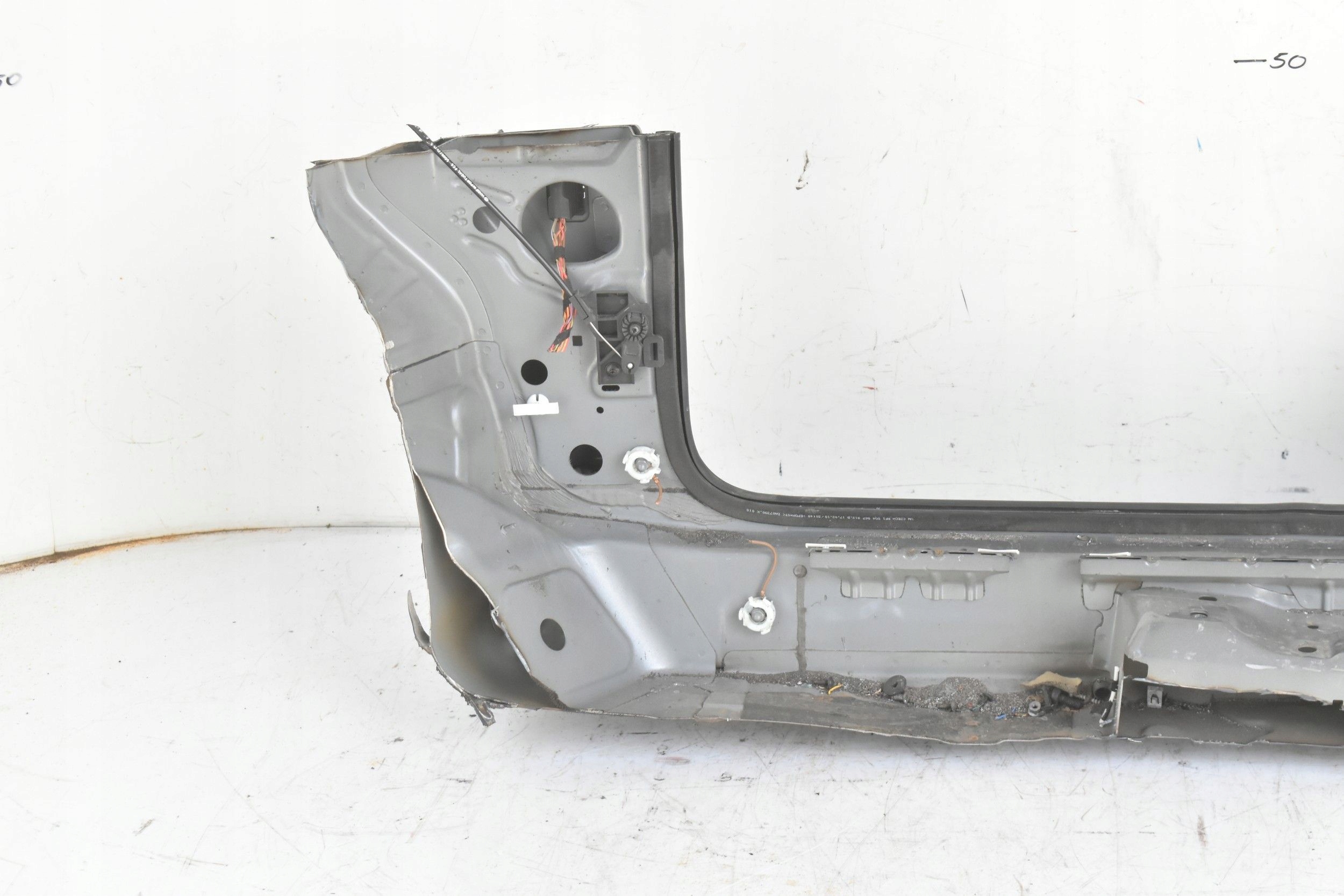 PRÓG PRAWY PRZÓD SŁUPEK VW GOLF VII 5DRZWI 12-21 Typ samochodu Samochody osobowe