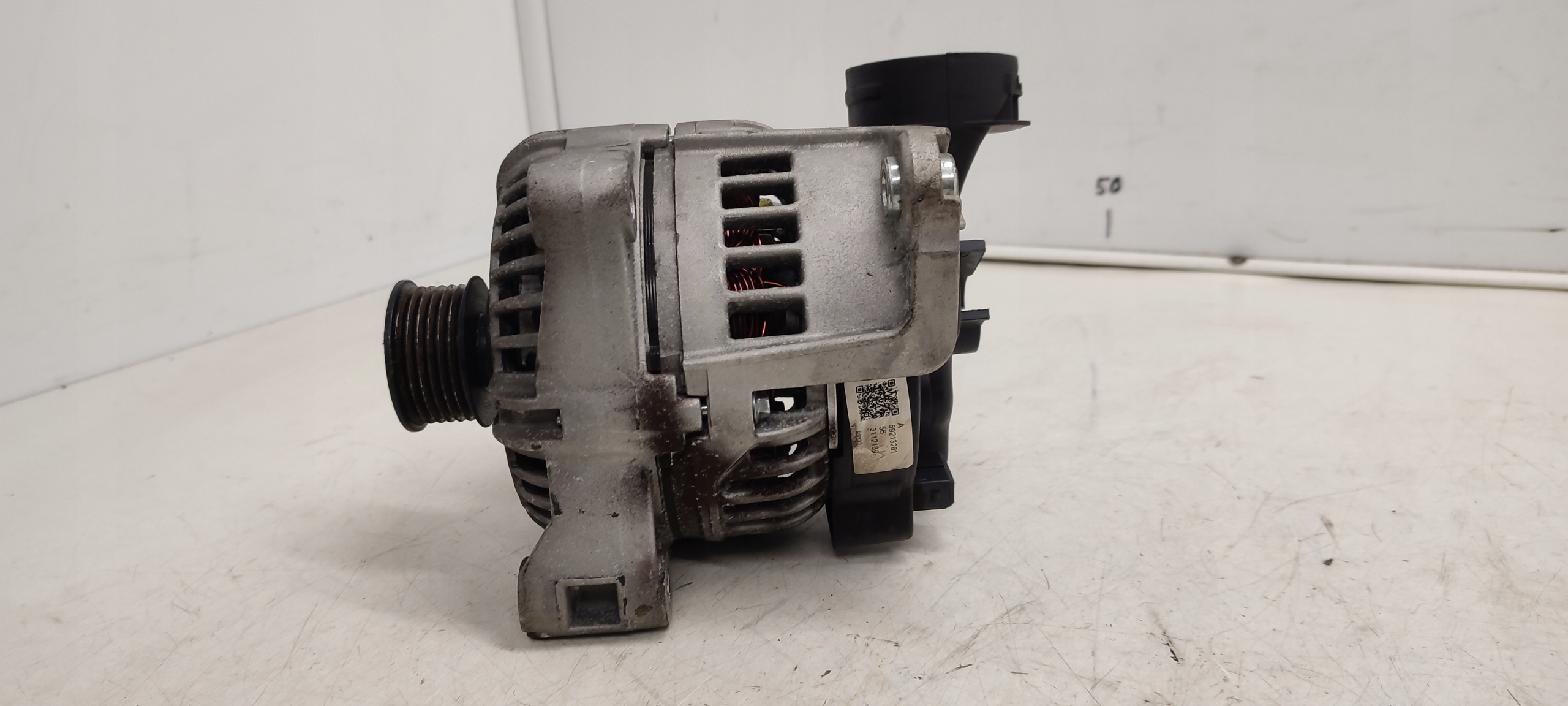 alternator Hella 8EL012428141 BMW E39