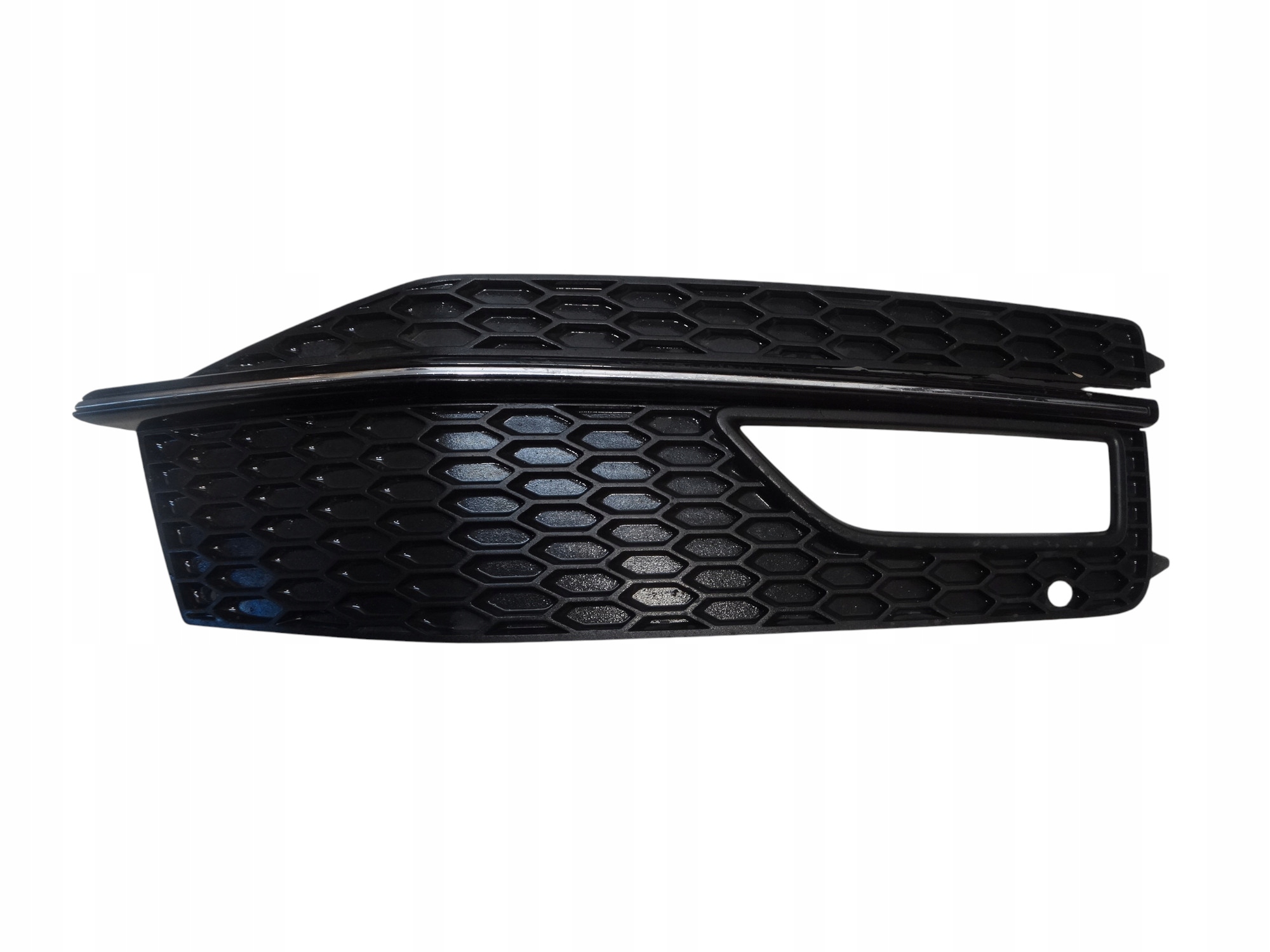 grid grille of a bumper right front AUDI A4 B8 S-LINE LIFT 8K0807682M