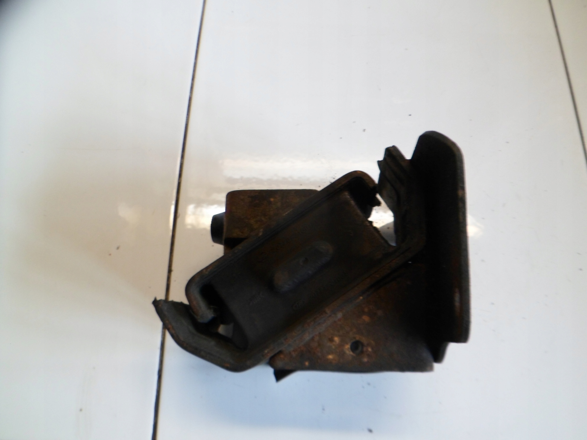 SSANGYONG REXTON 2.7XDI engine mount 20721-21001