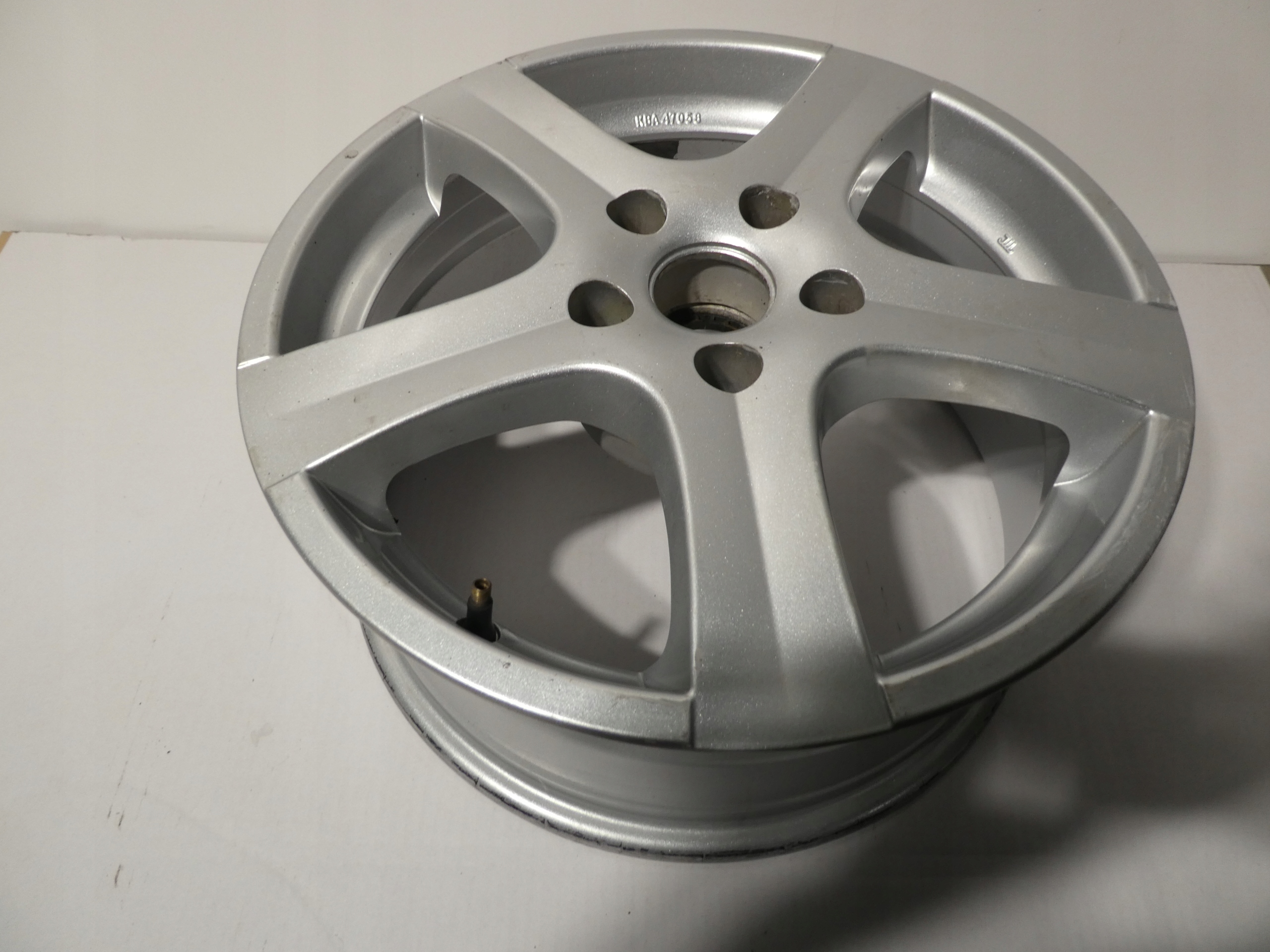 1X disk hliníkový disk VW 5X112 KBA 47058 16 CALI