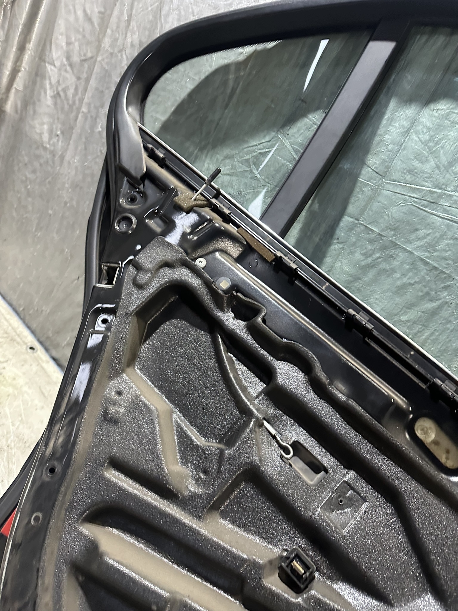 tür links heck BMW E39 sedan FL SCHWARZ II 668/9