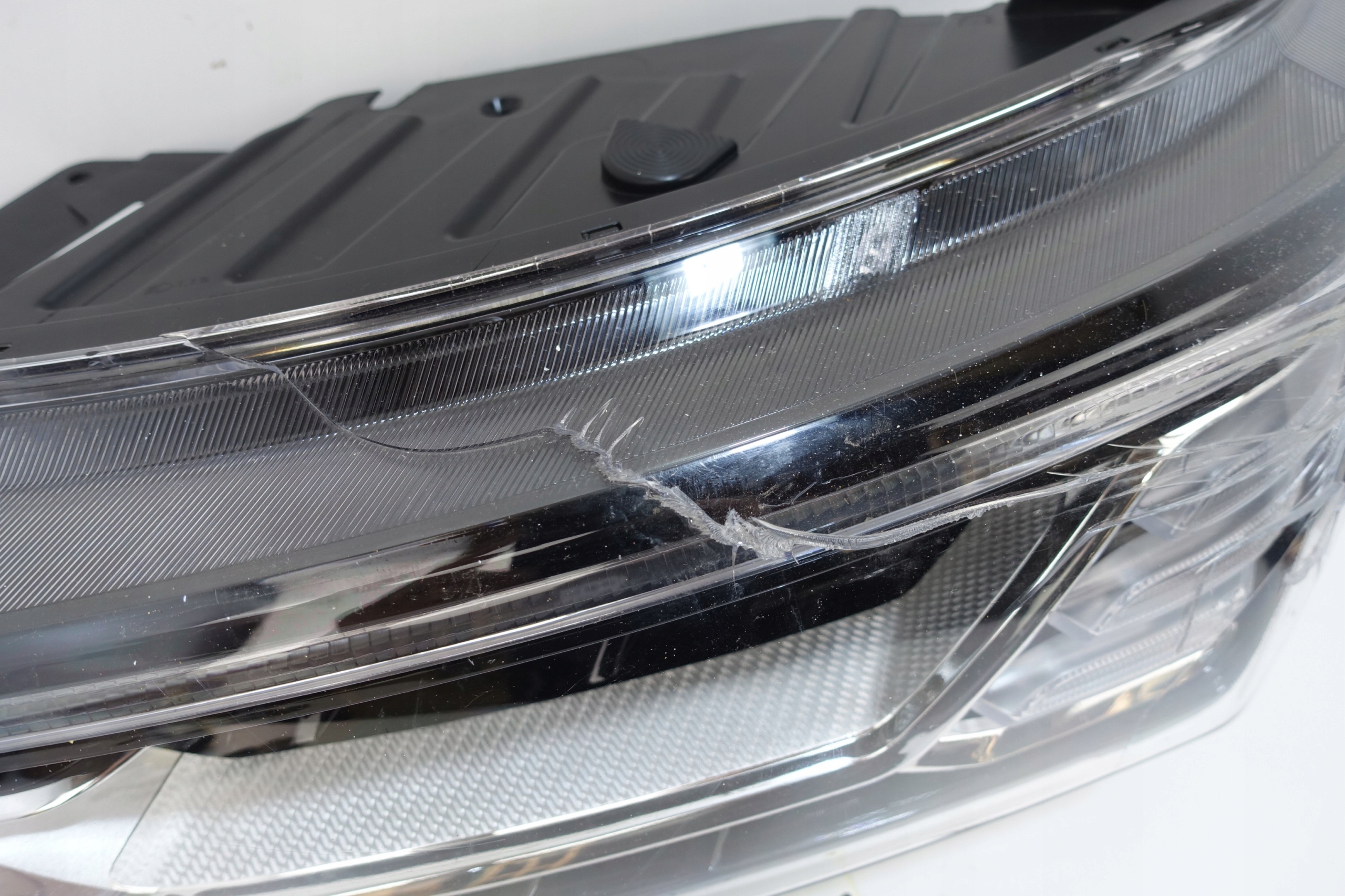 SSANGYONG KORANDO FULL LED 2019- light left front left front 8310137201
